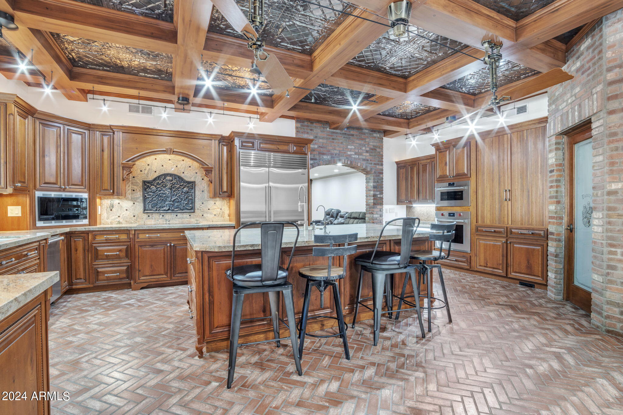 2508 W MESQUITE Street