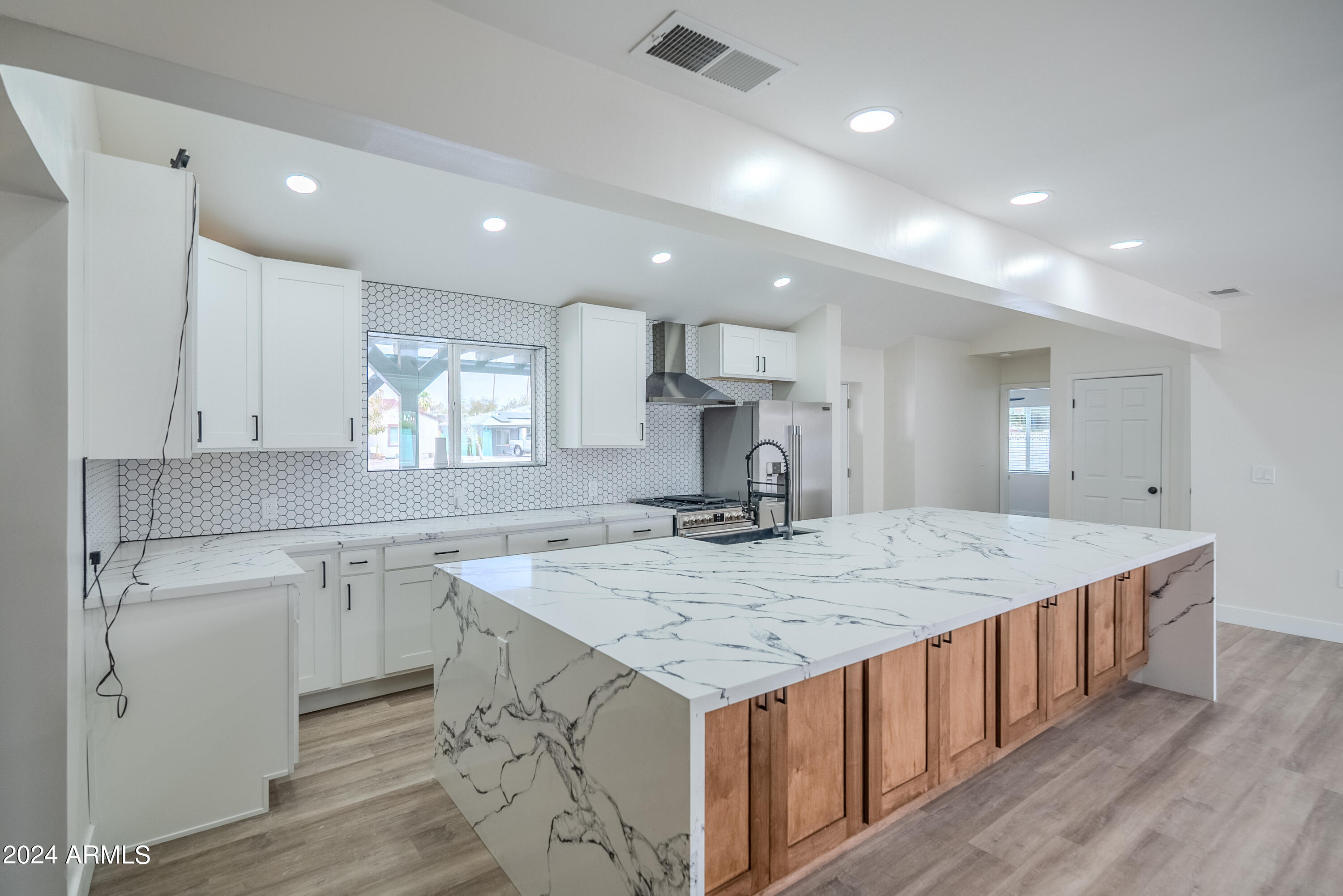 4148 N Westview Drive