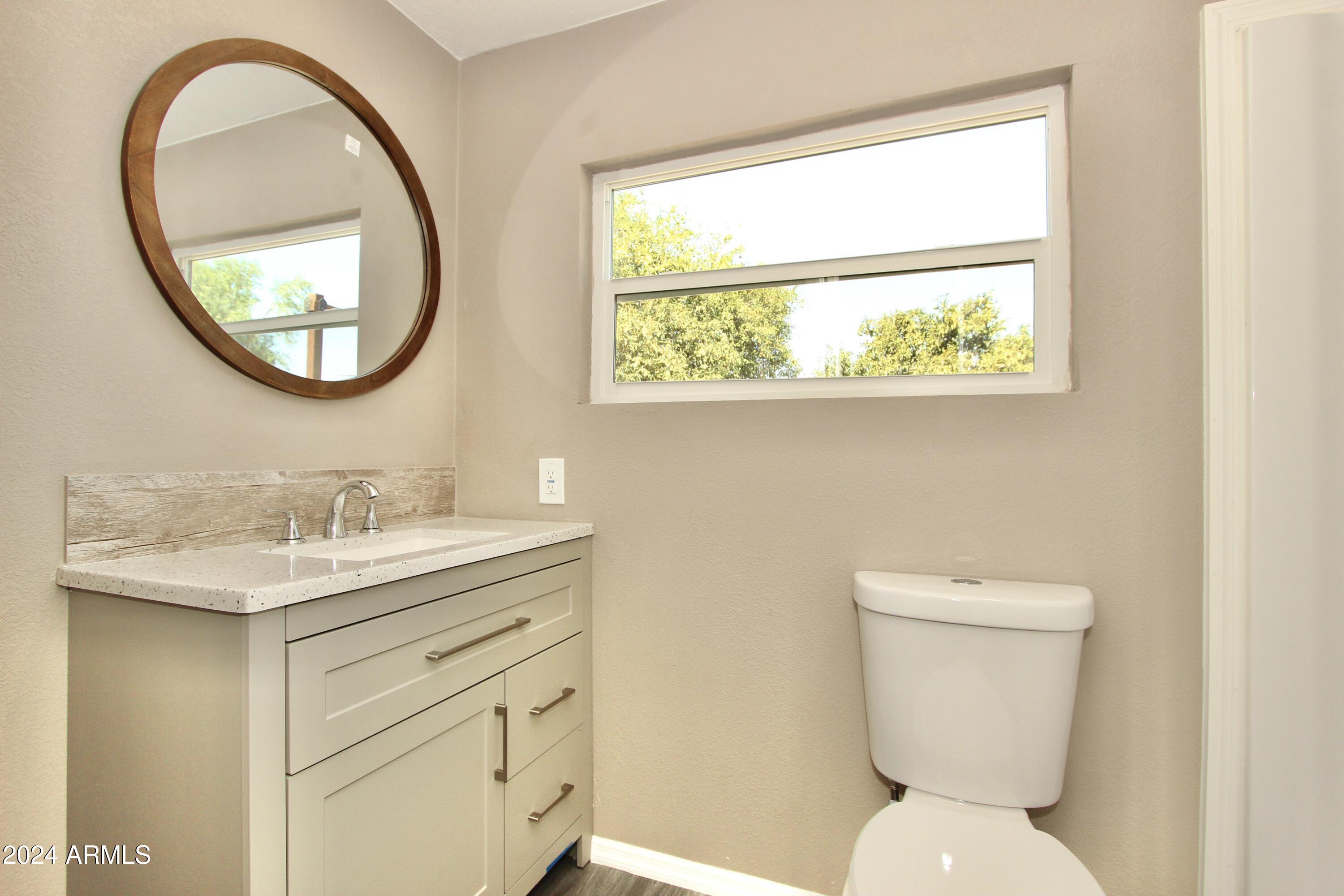 9624 E EDGEWOOD Avenue