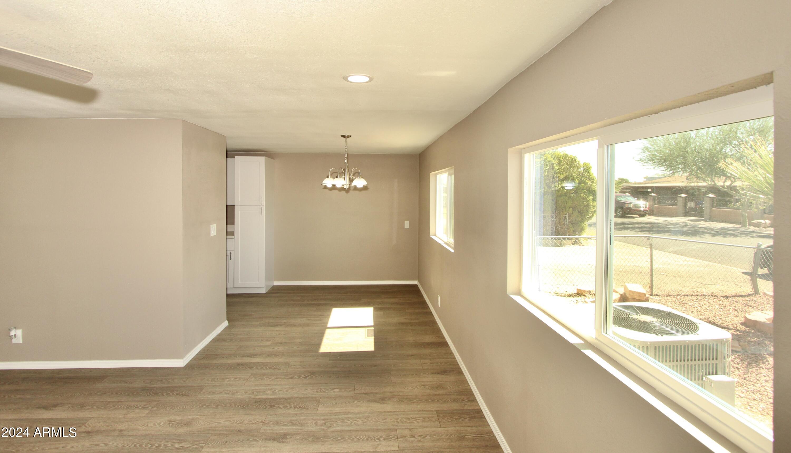 9624 E EDGEWOOD Avenue