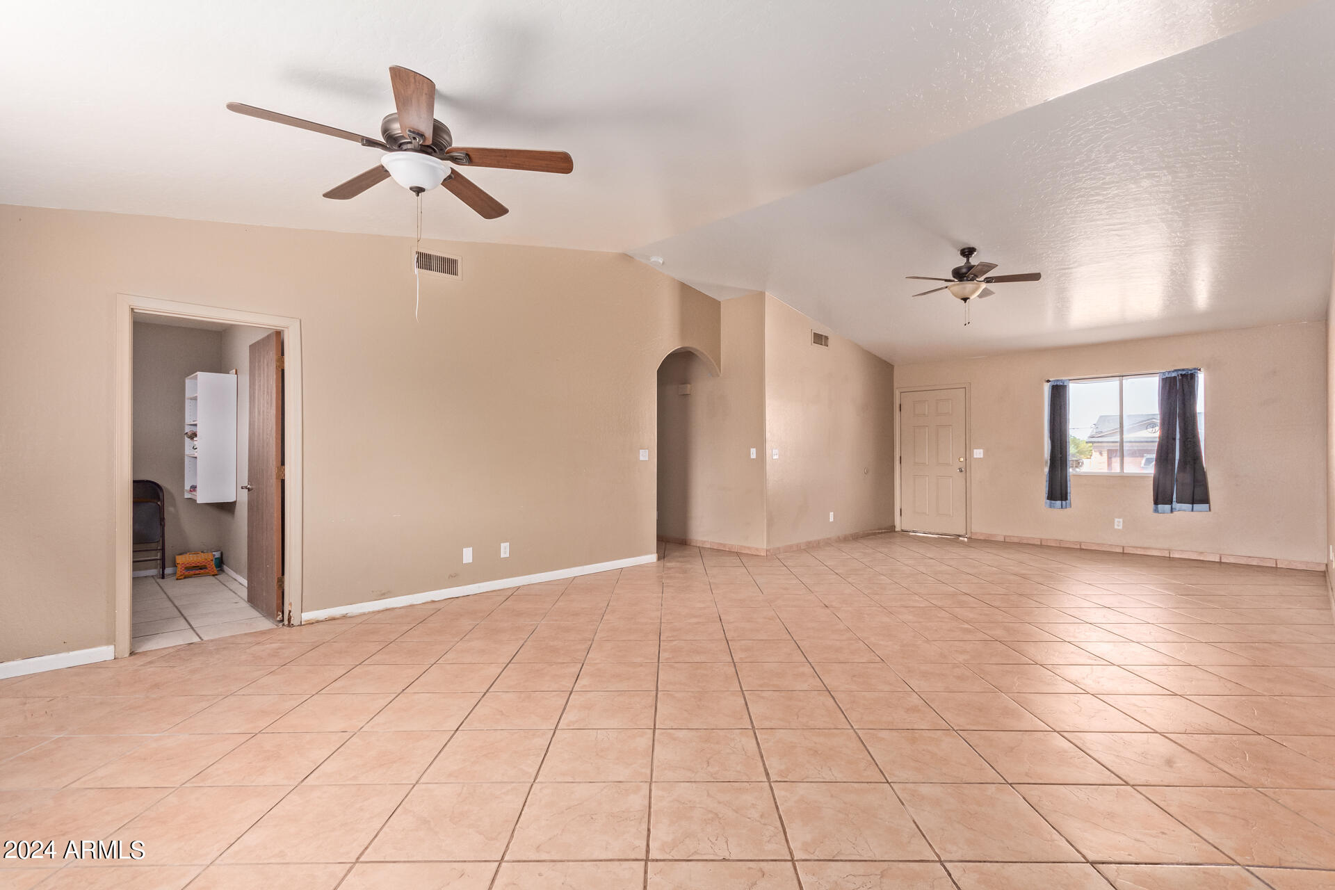 19717 E CHESTNUT Drive