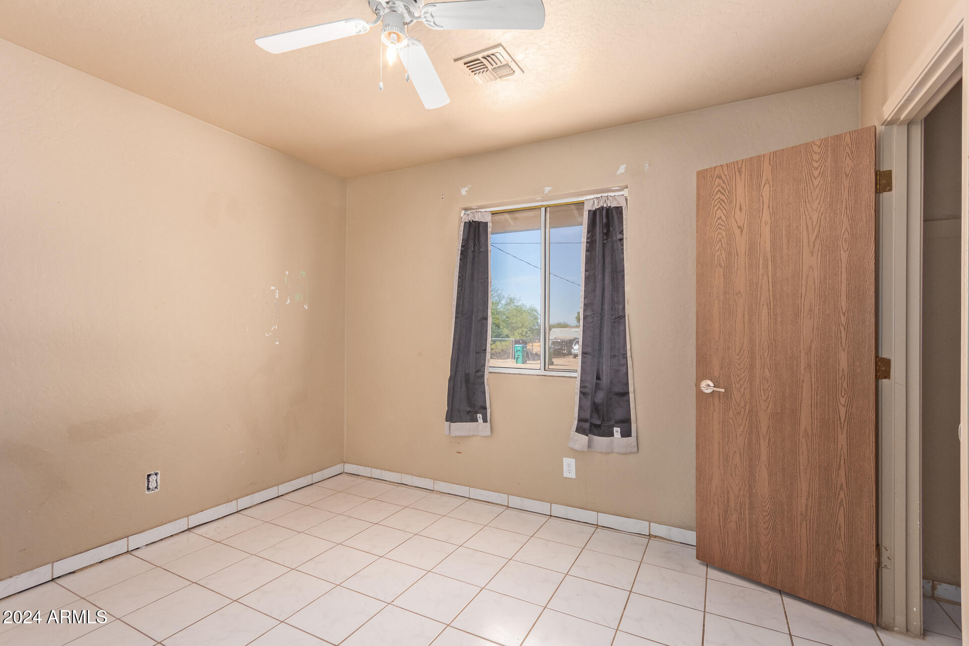 19717 E CHESTNUT Drive