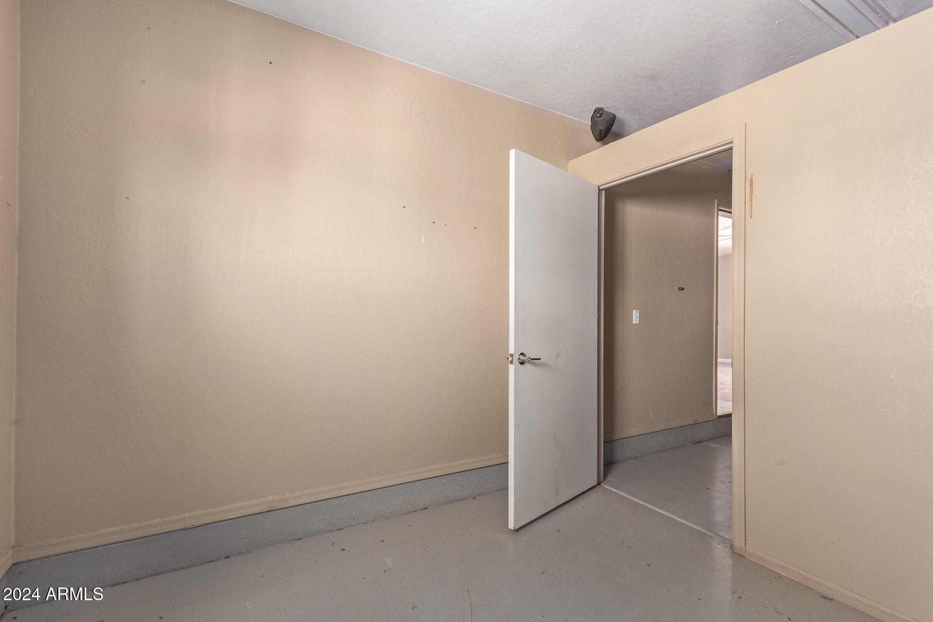 19717 E CHESTNUT Drive