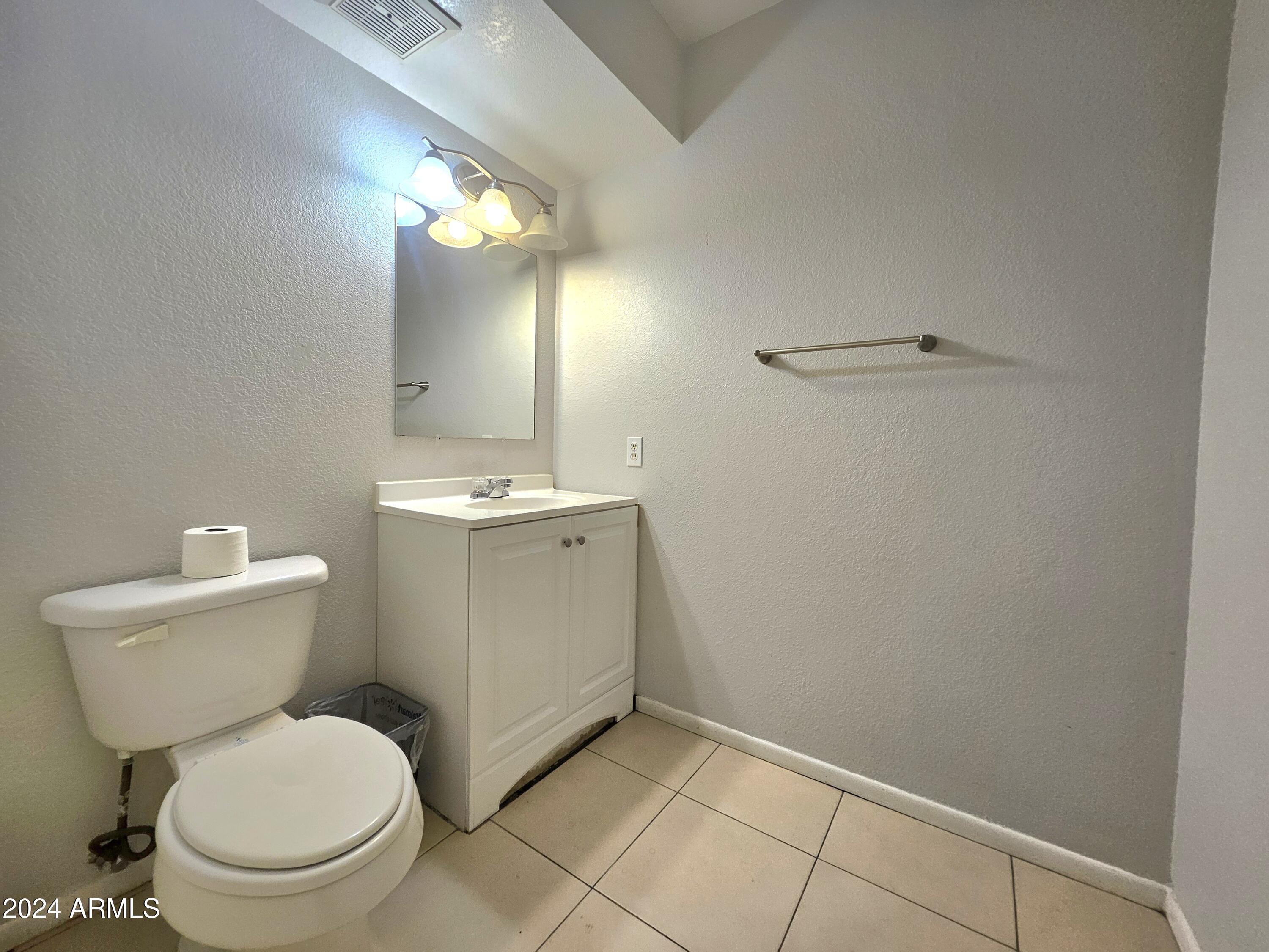 3201 W ROYAL PALM Road