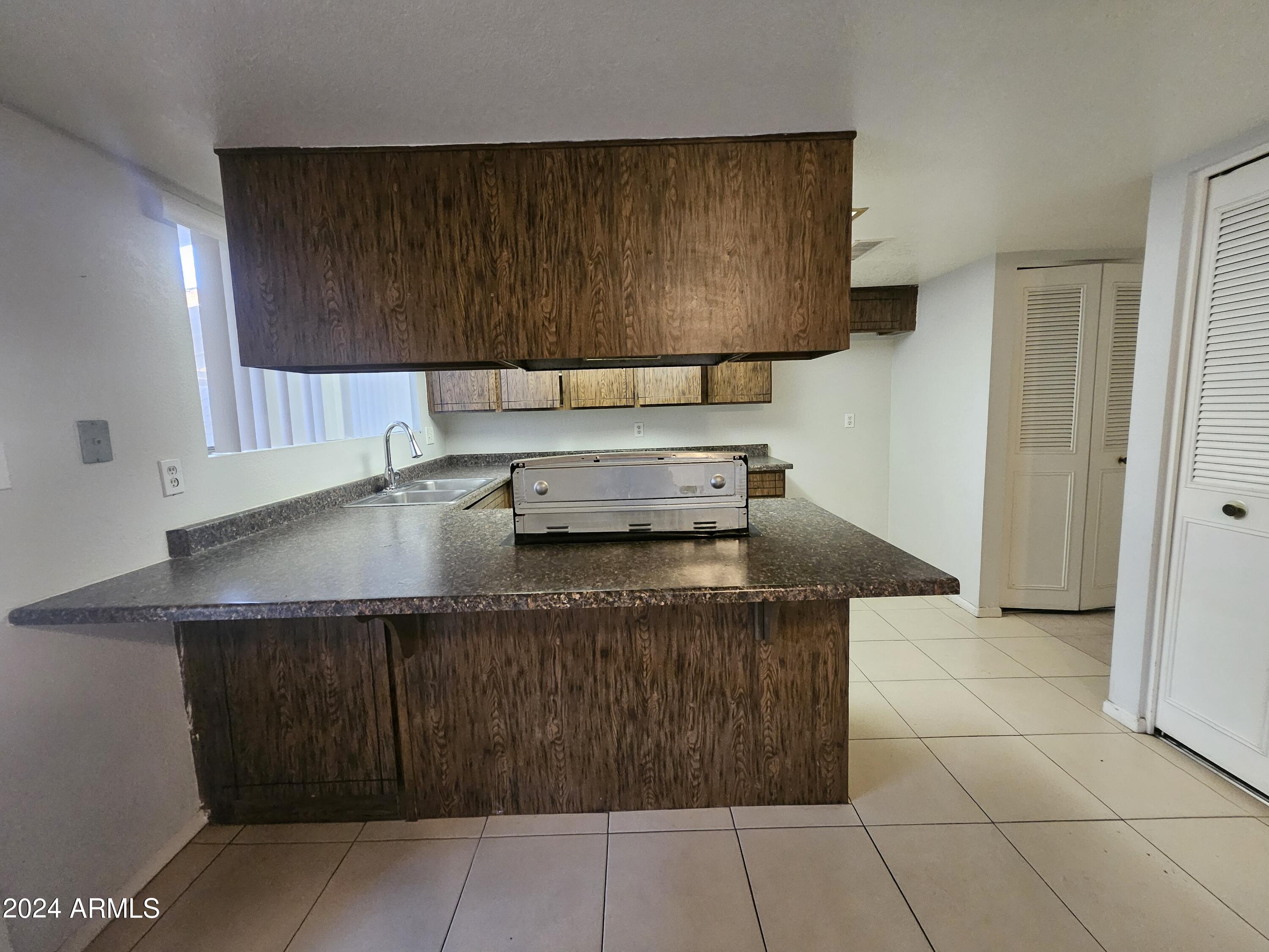 3201 W ROYAL PALM Road