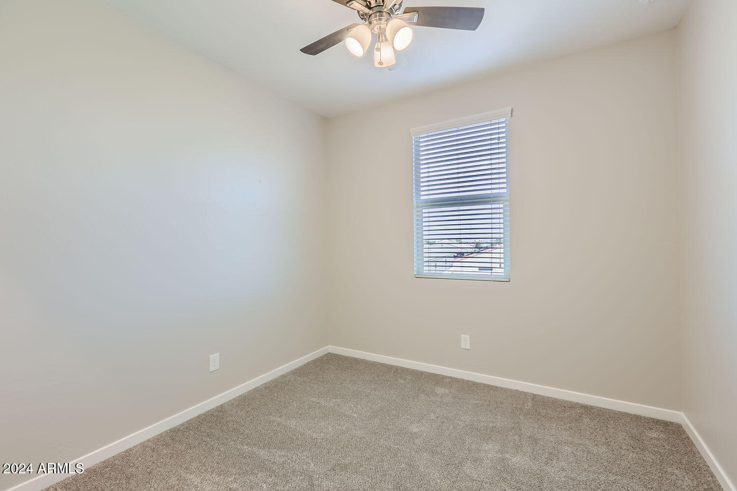 9732 W SOUTHGATE Avenue