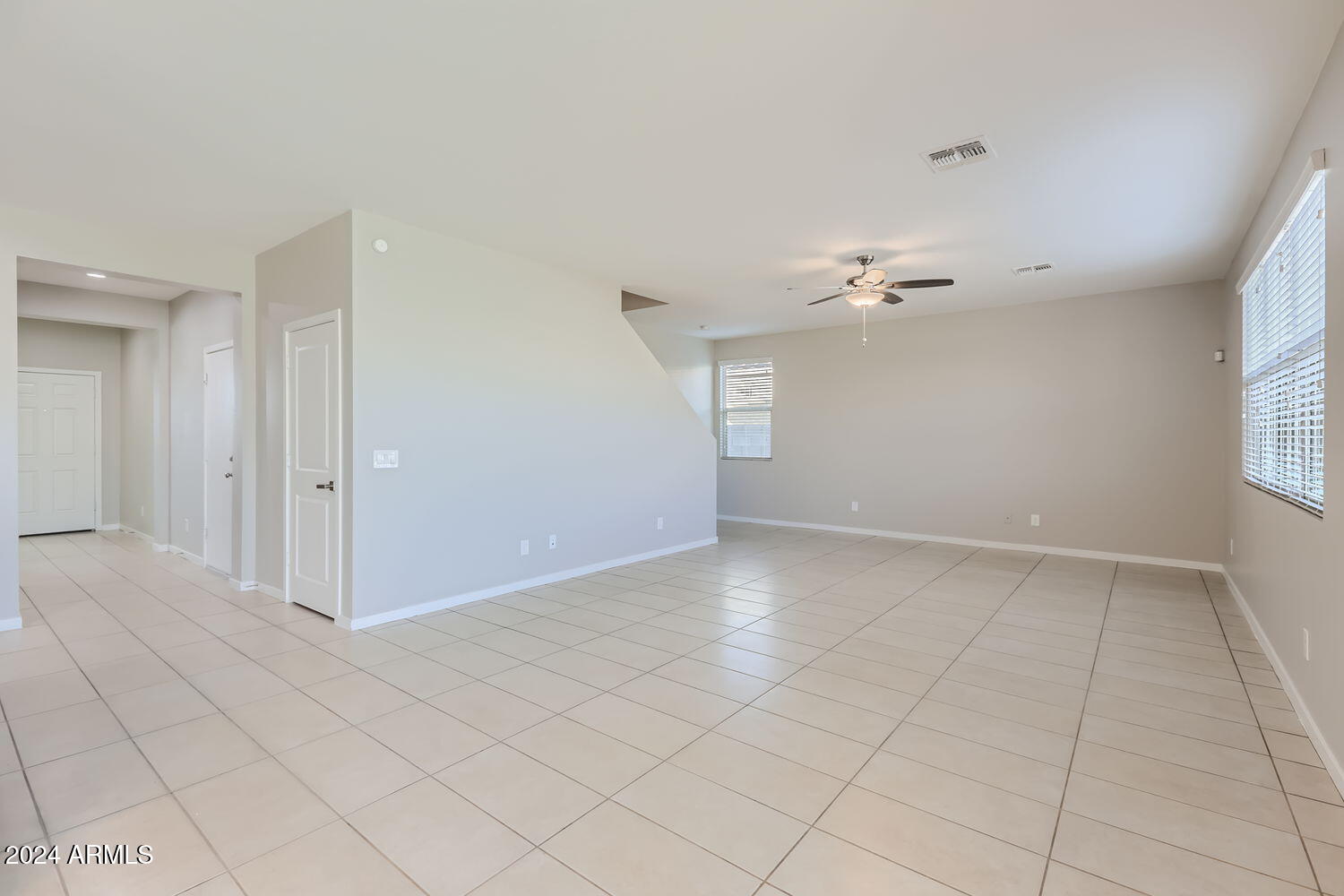 9732 W SOUTHGATE Avenue