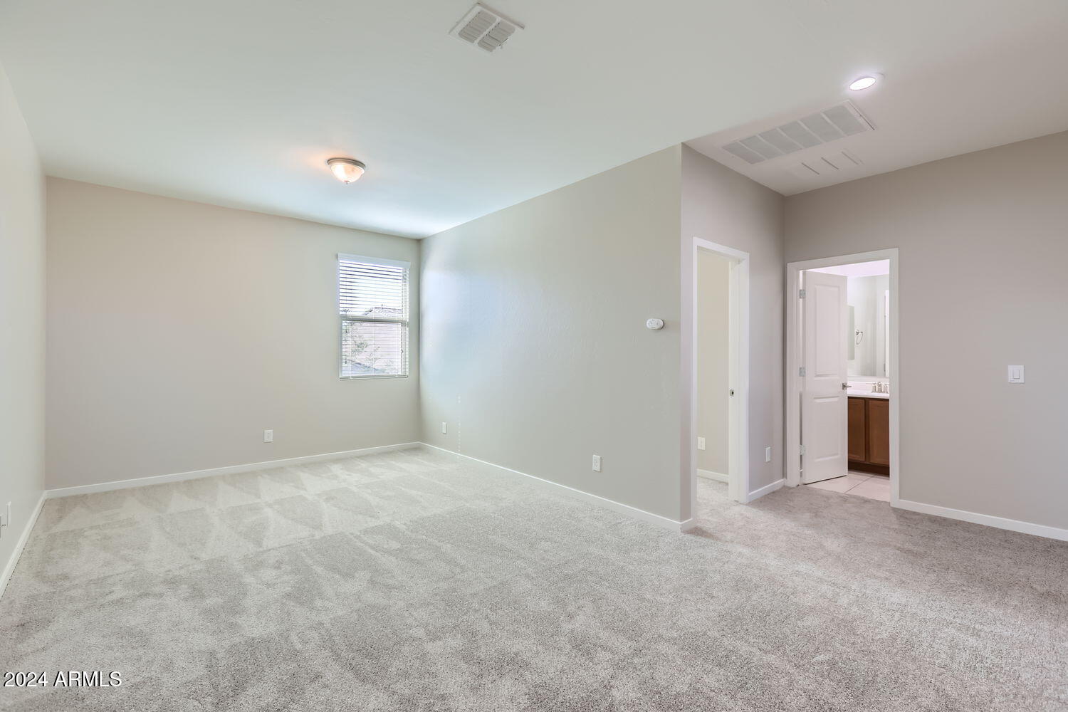 9732 W SOUTHGATE Avenue