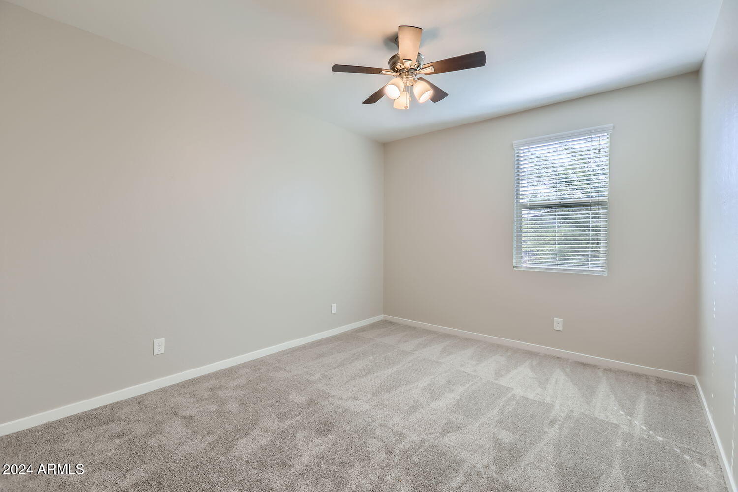 9732 W SOUTHGATE Avenue