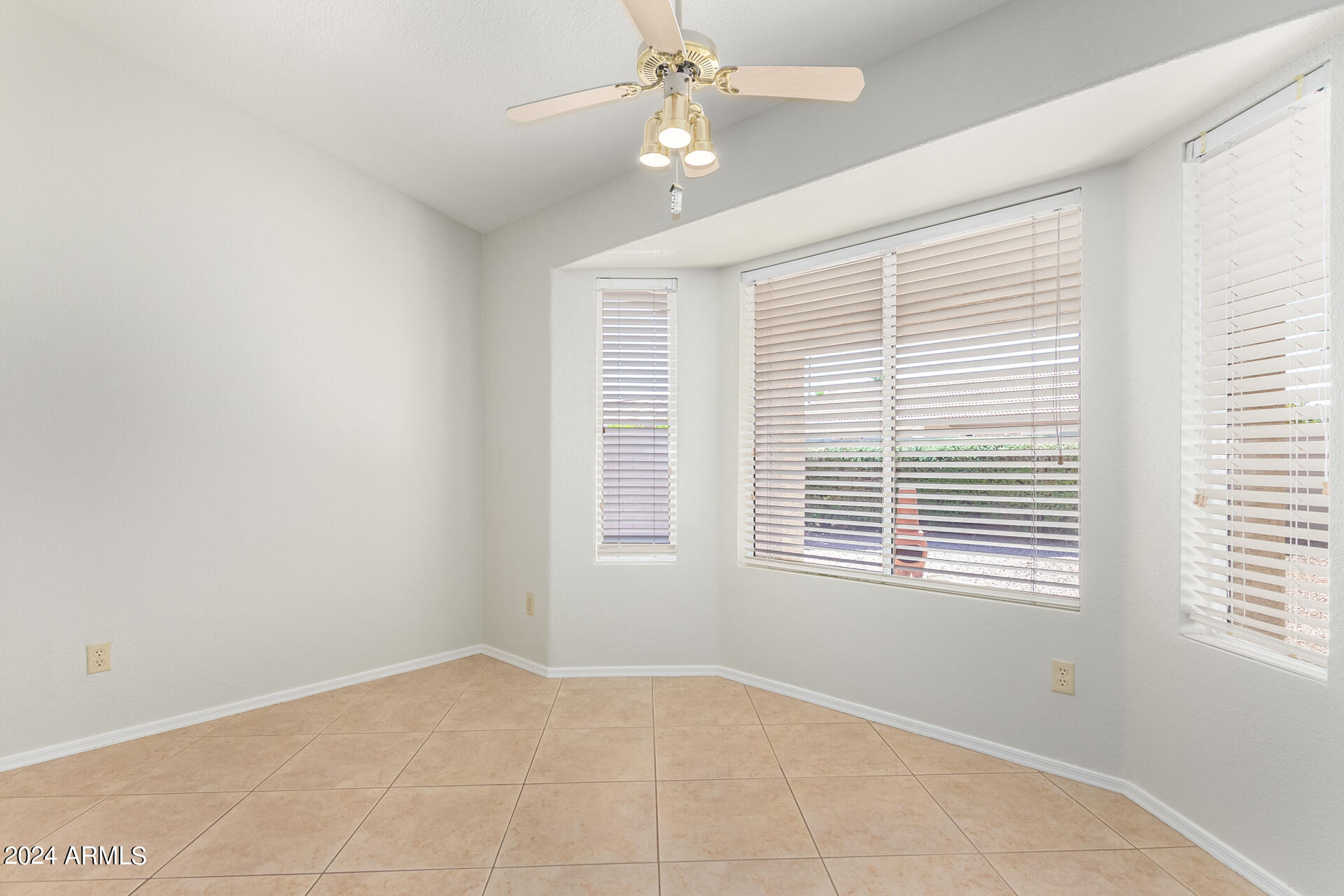 10209 E COOPERS HAWK Drive