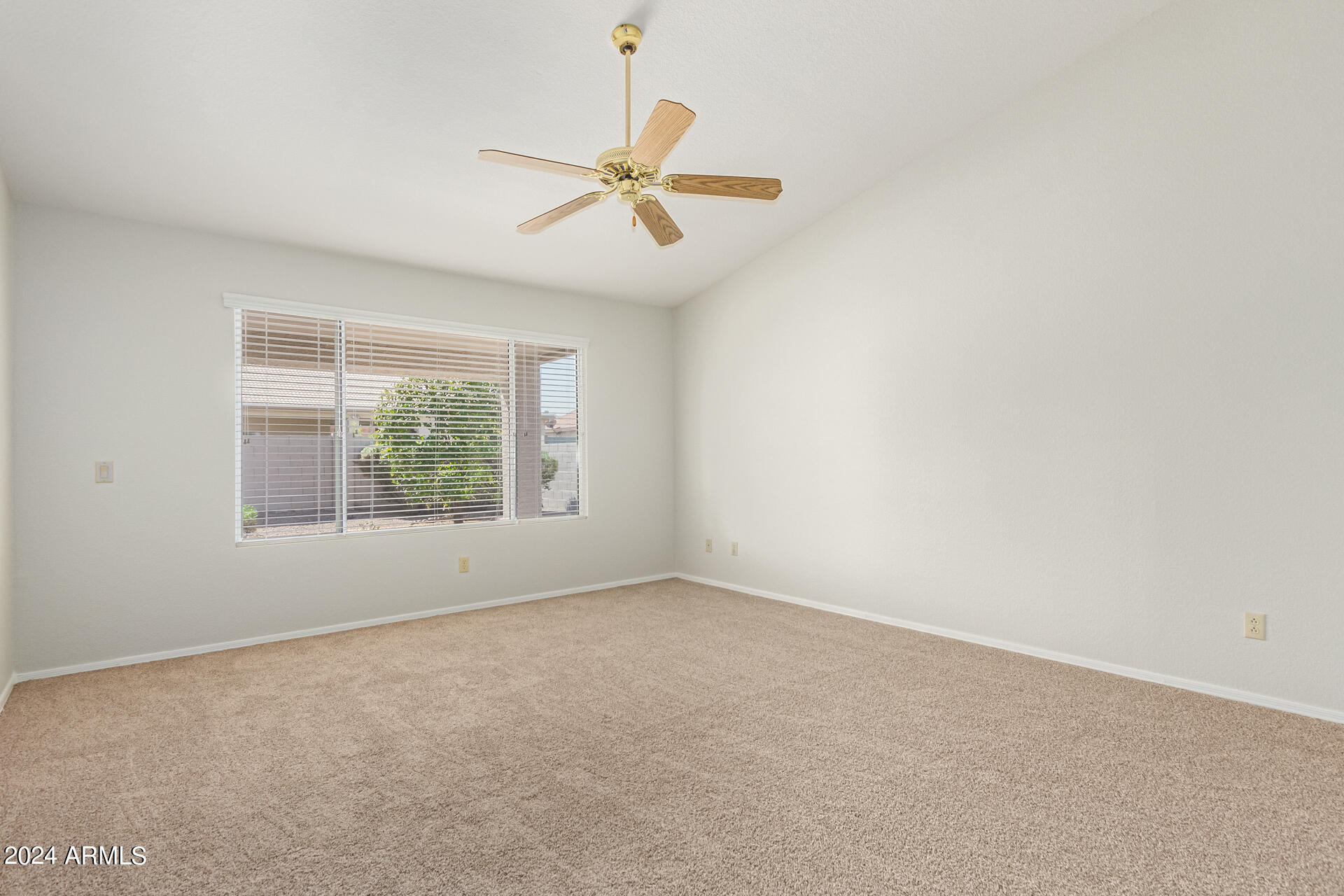 10209 E COOPERS HAWK Drive