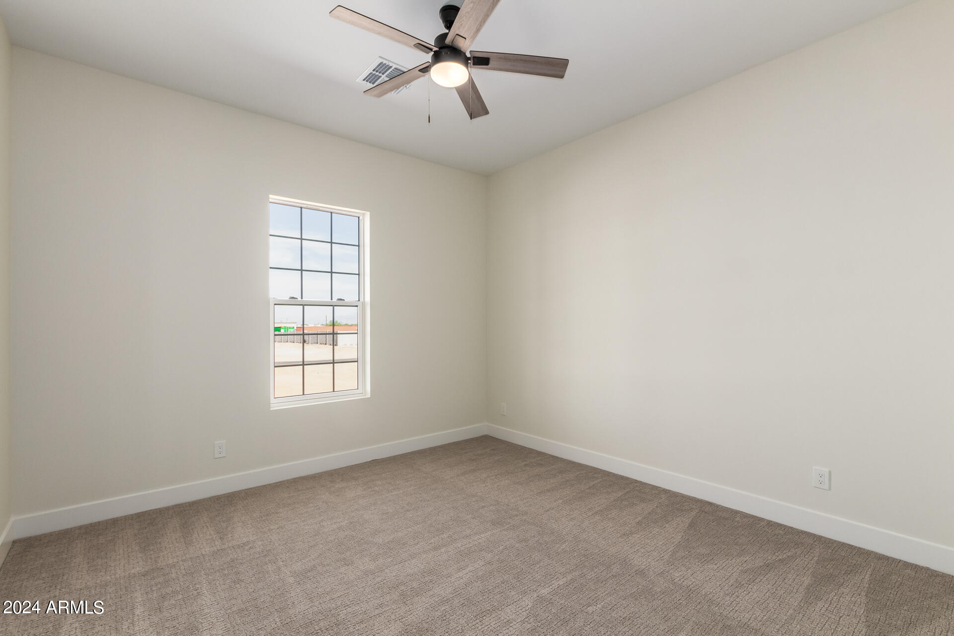 3001 W SUN BEAM Lane