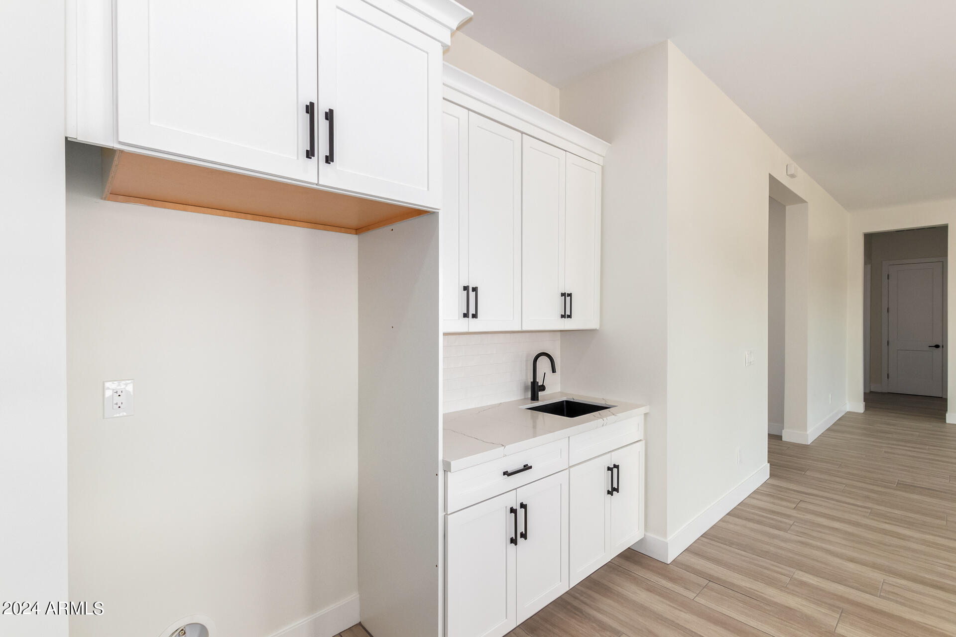 3001 W SUN BEAM Lane