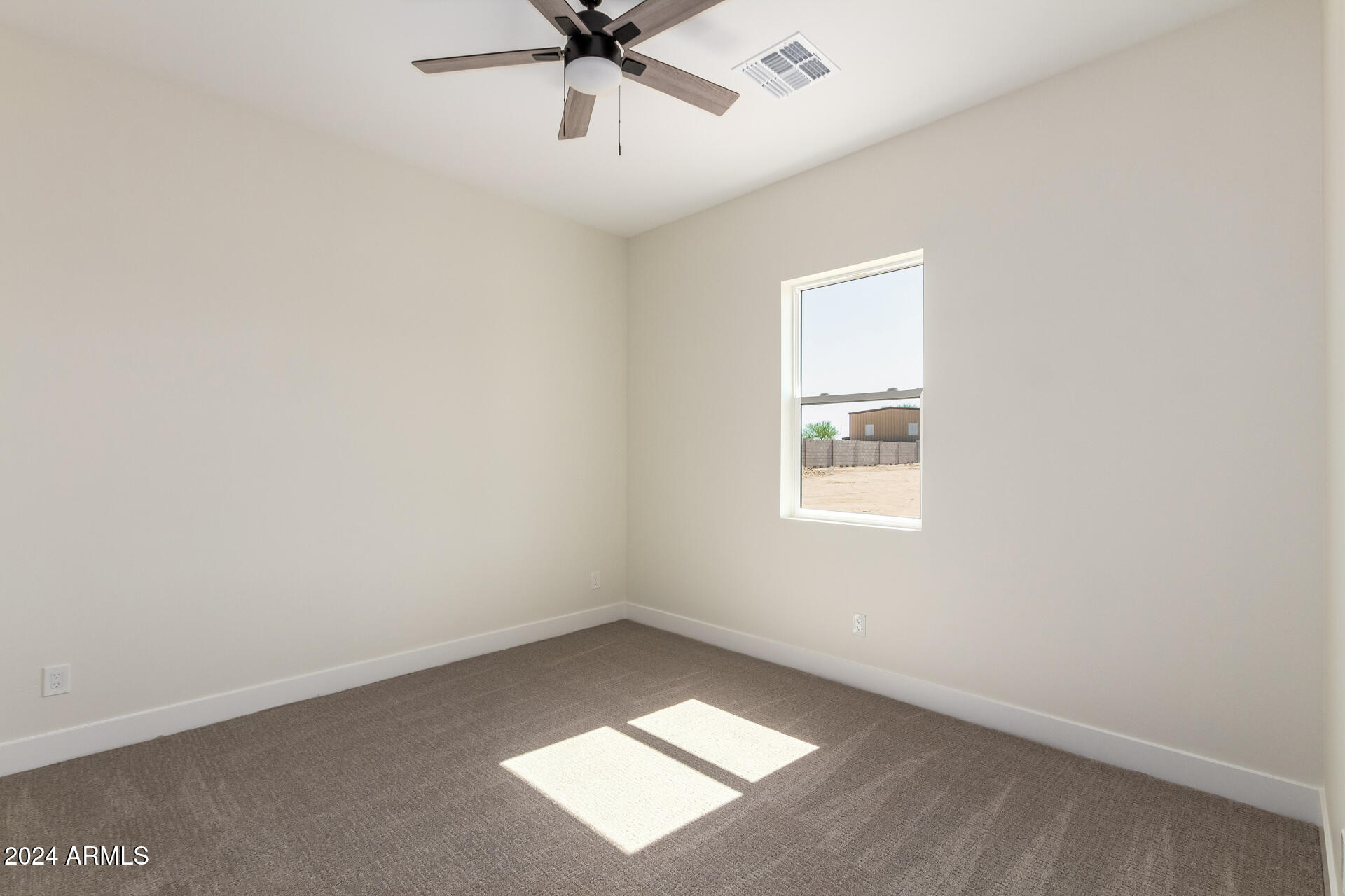 3001 W SUN BEAM Lane