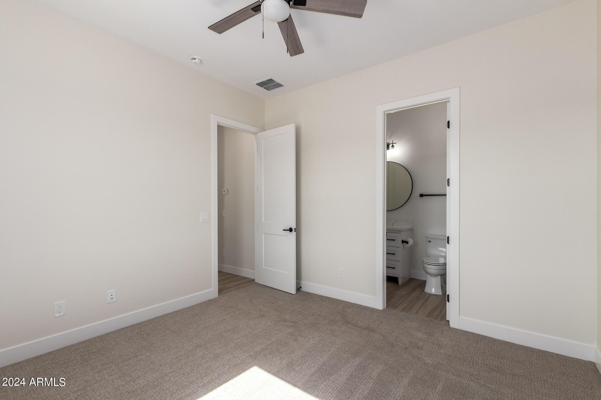 3001 W SUN BEAM Lane