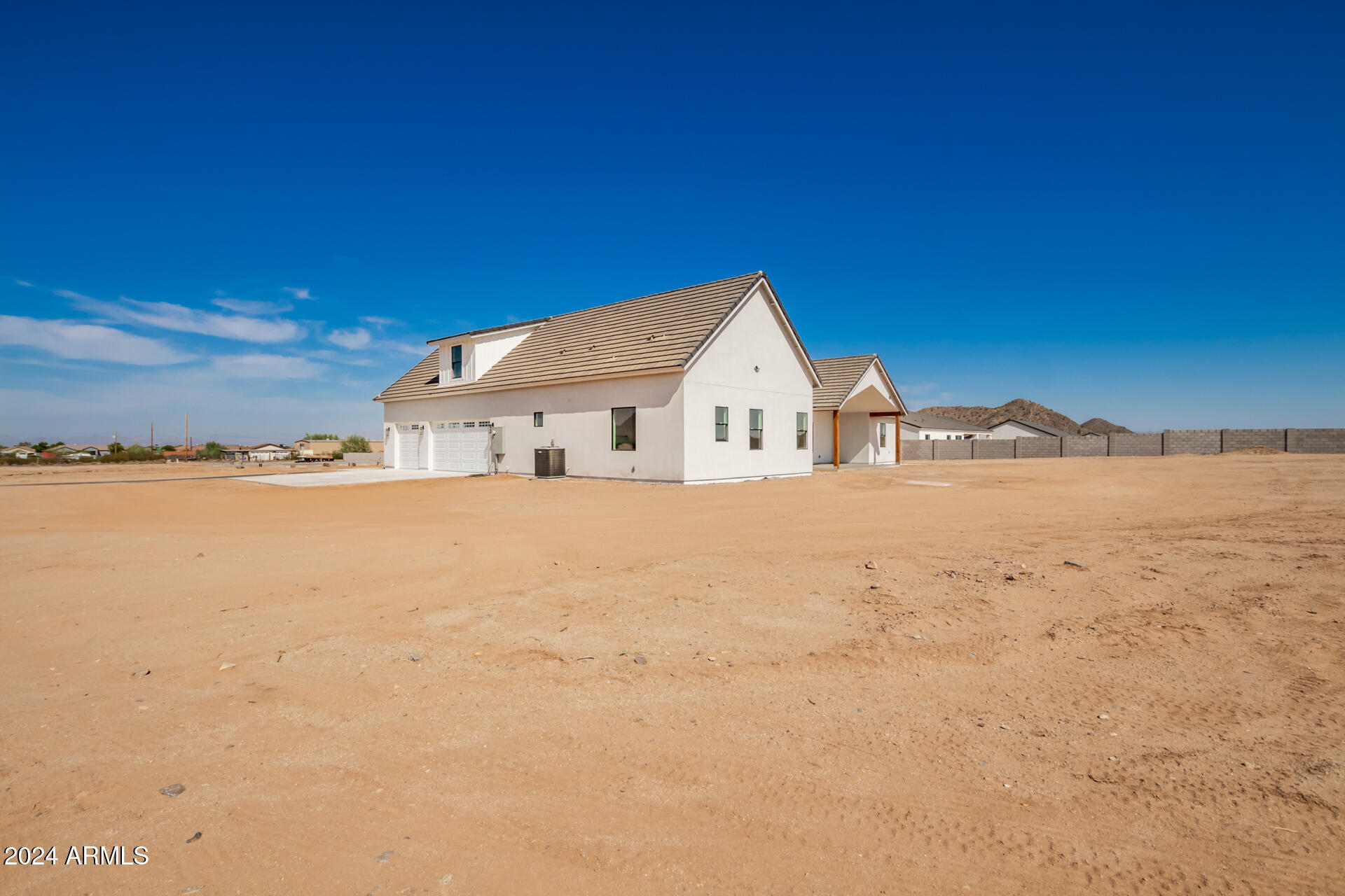 3001 W SUN BEAM Lane