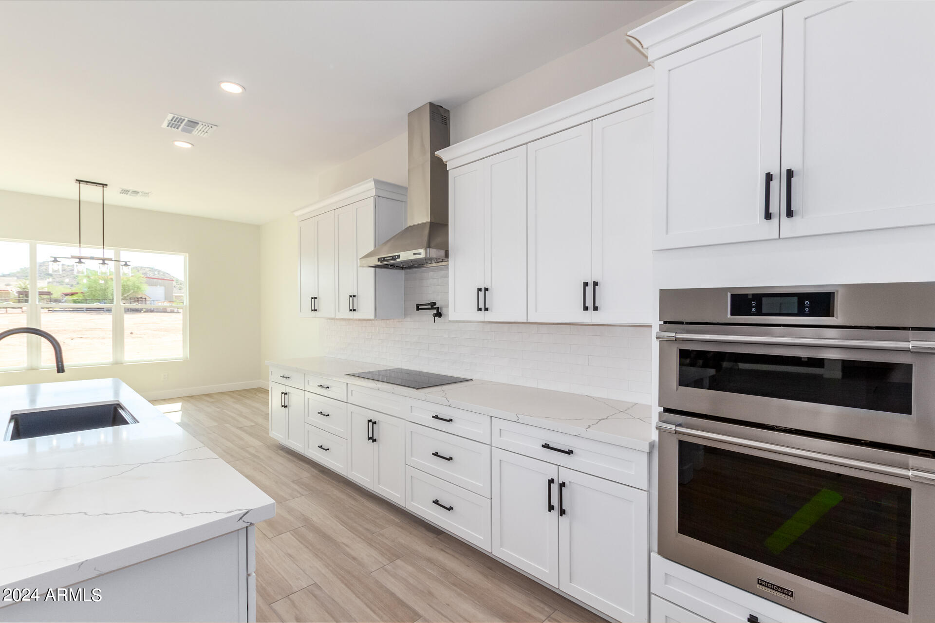 3001 W SUN BEAM Lane