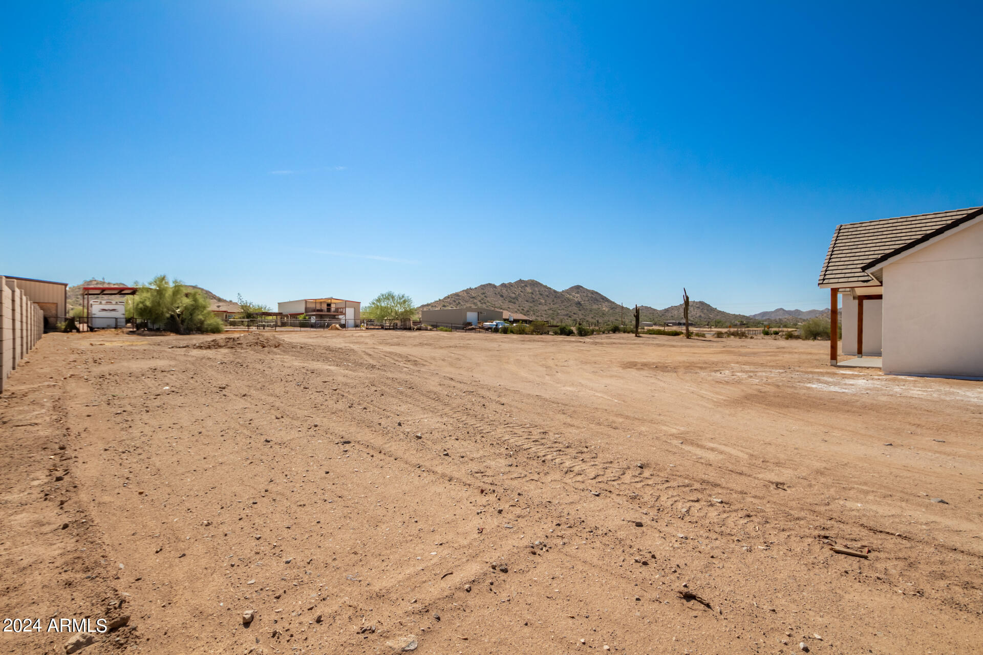 3001 W SUN BEAM Lane