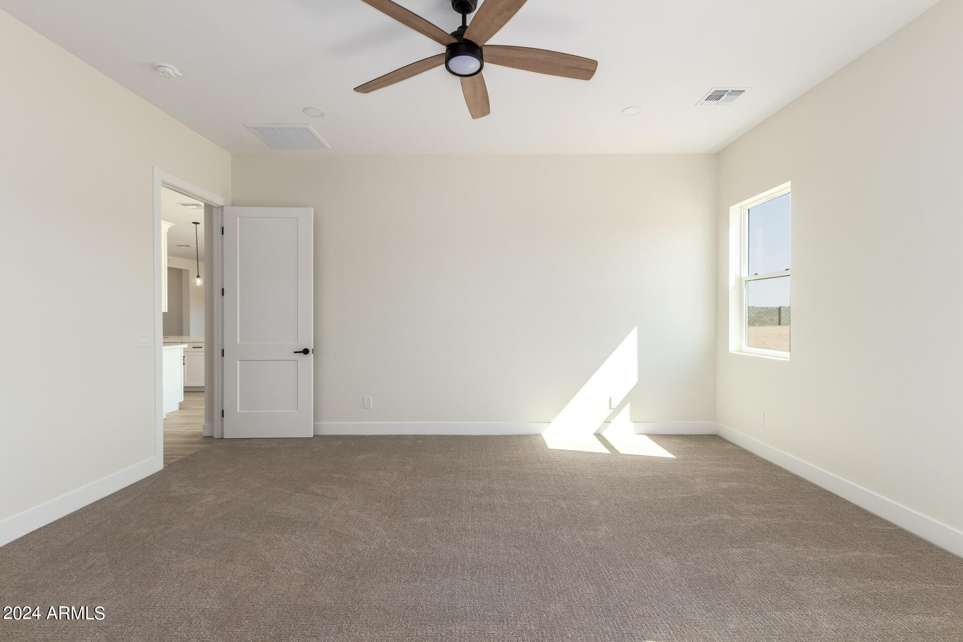 3001 W SUN BEAM Lane