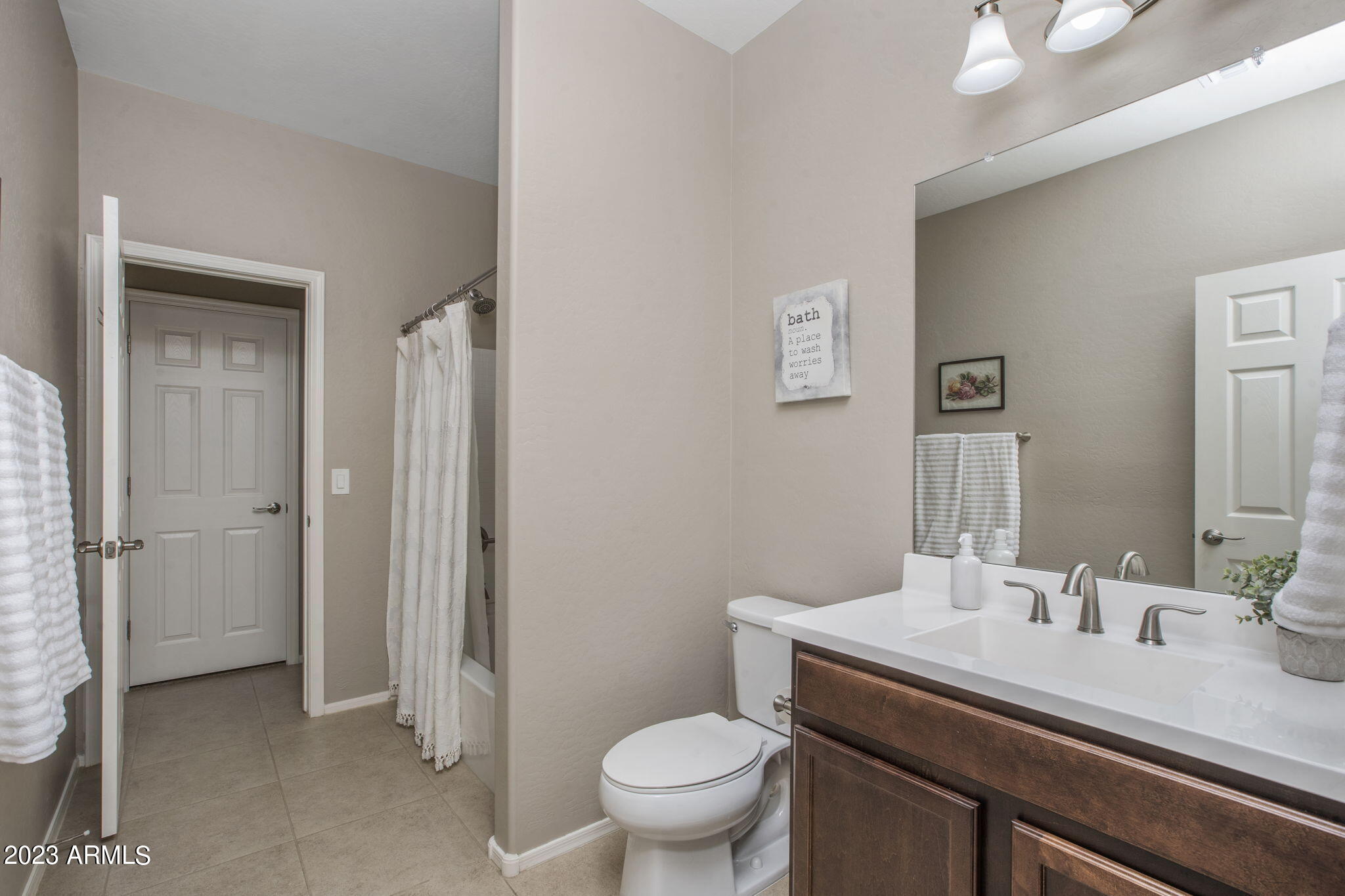 22526 E VIA LAS BRISAS --