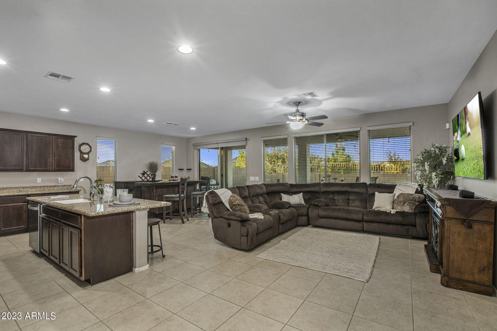 22526 E VIA LAS BRISAS --