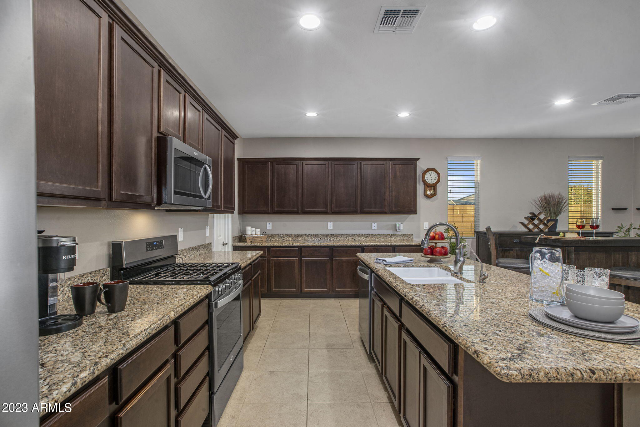 22526 E VIA LAS BRISAS --