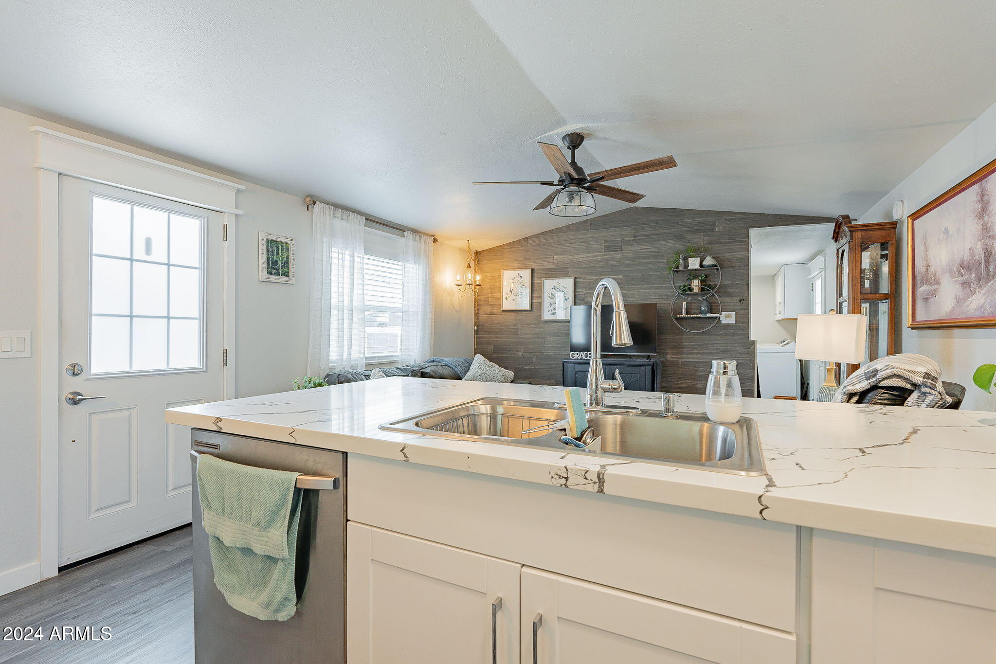 190 N CORNERSTONE Way # 42