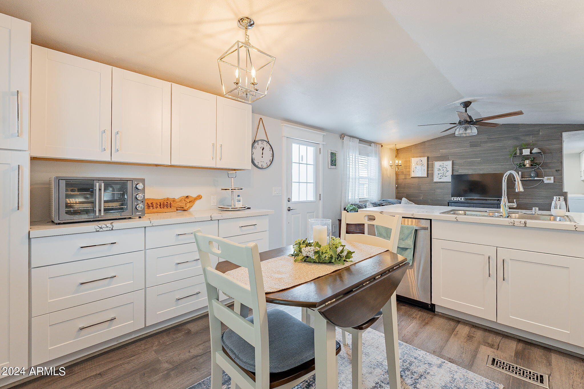 190 N CORNERSTONE Way # 42