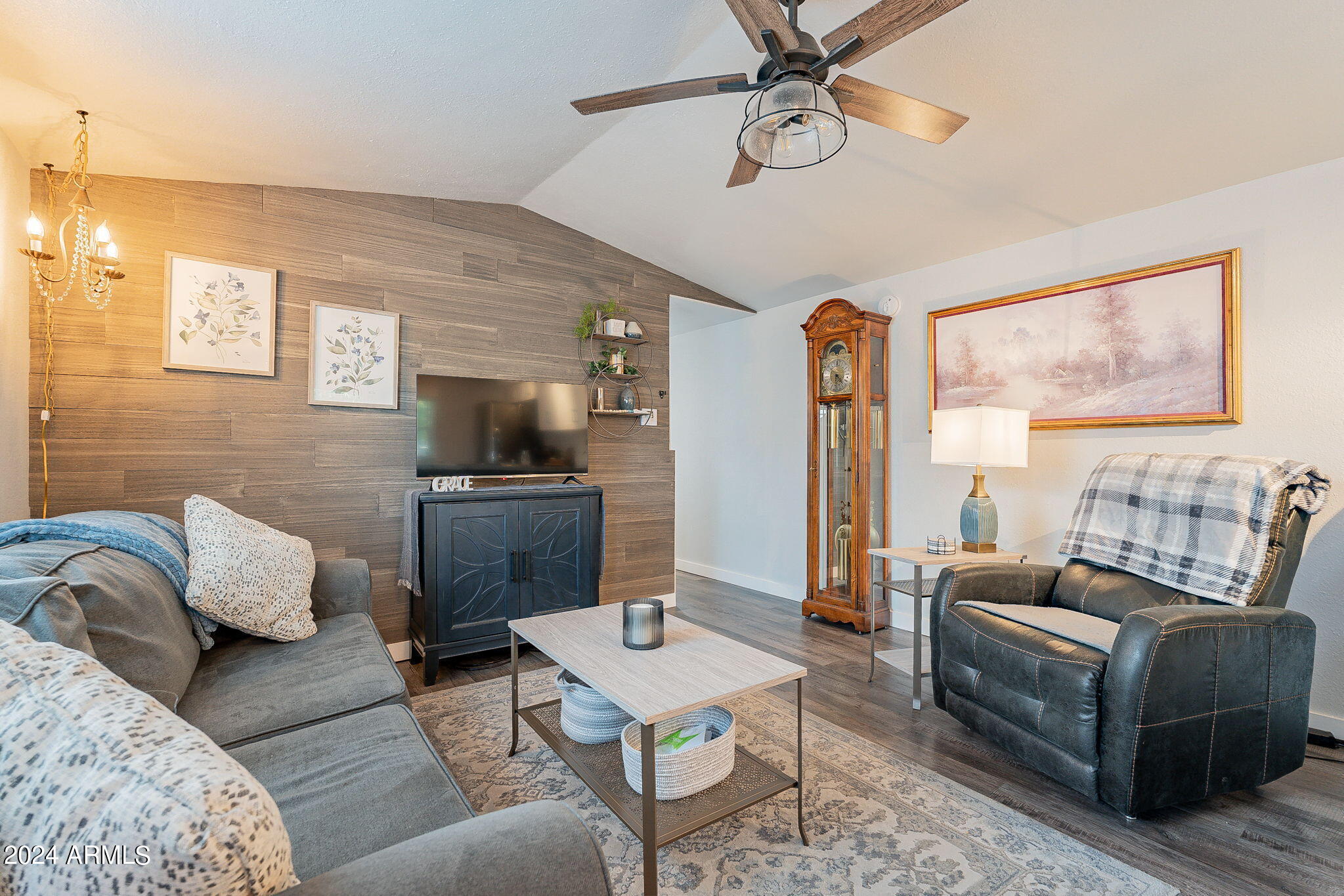 190 N CORNERSTONE Way # 42