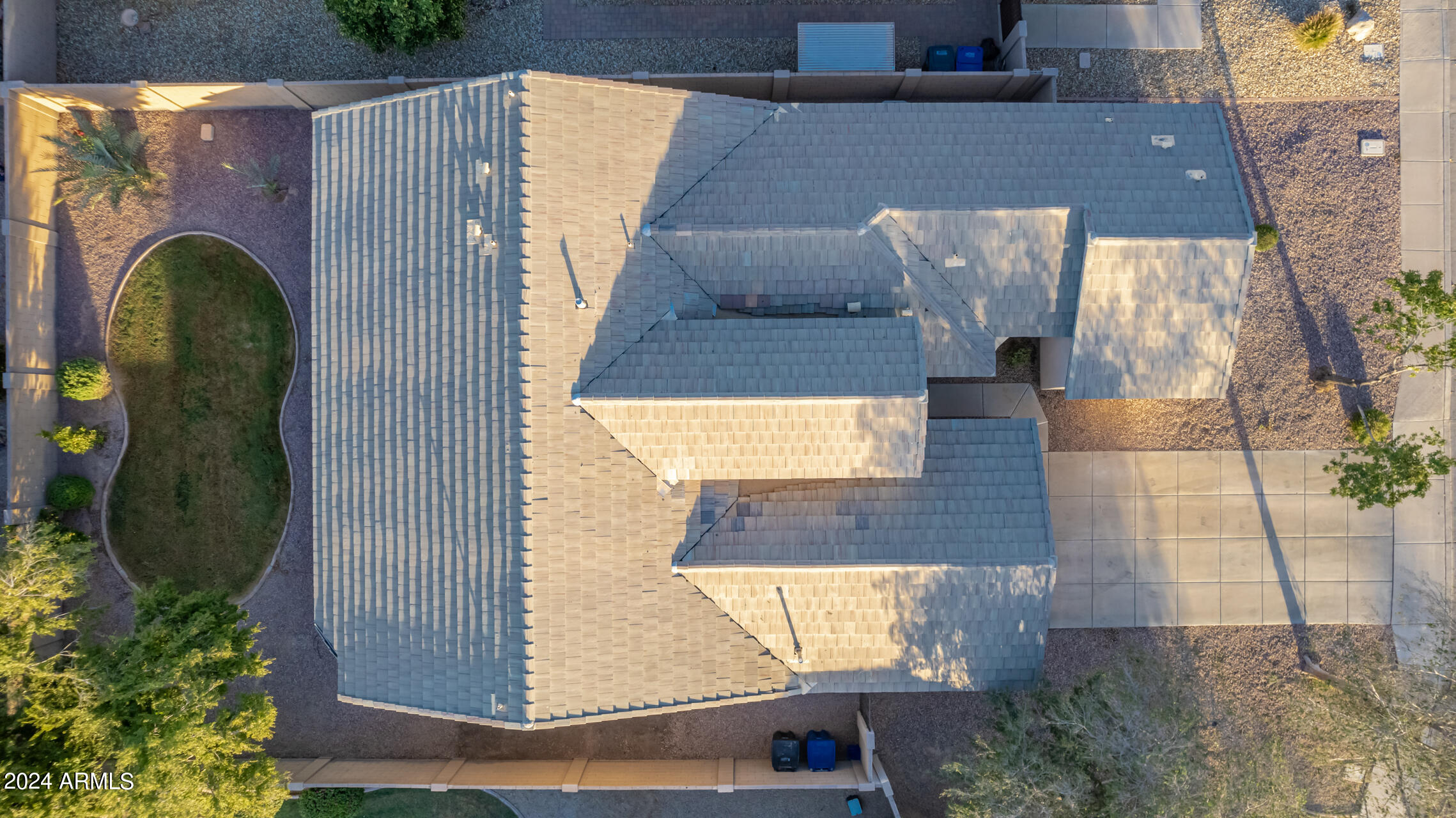 1384 E MORELOS Street