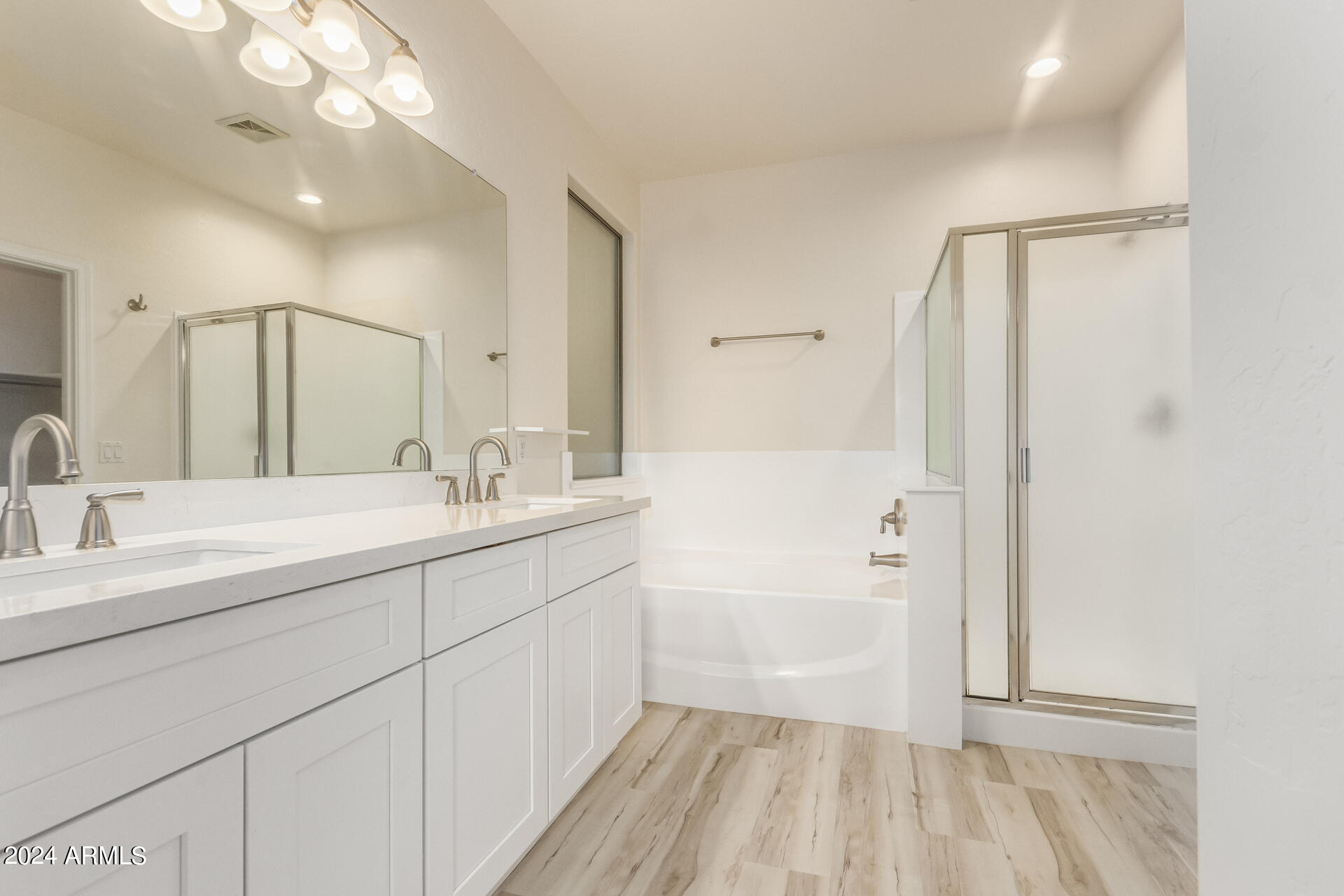 1384 E MORELOS Street