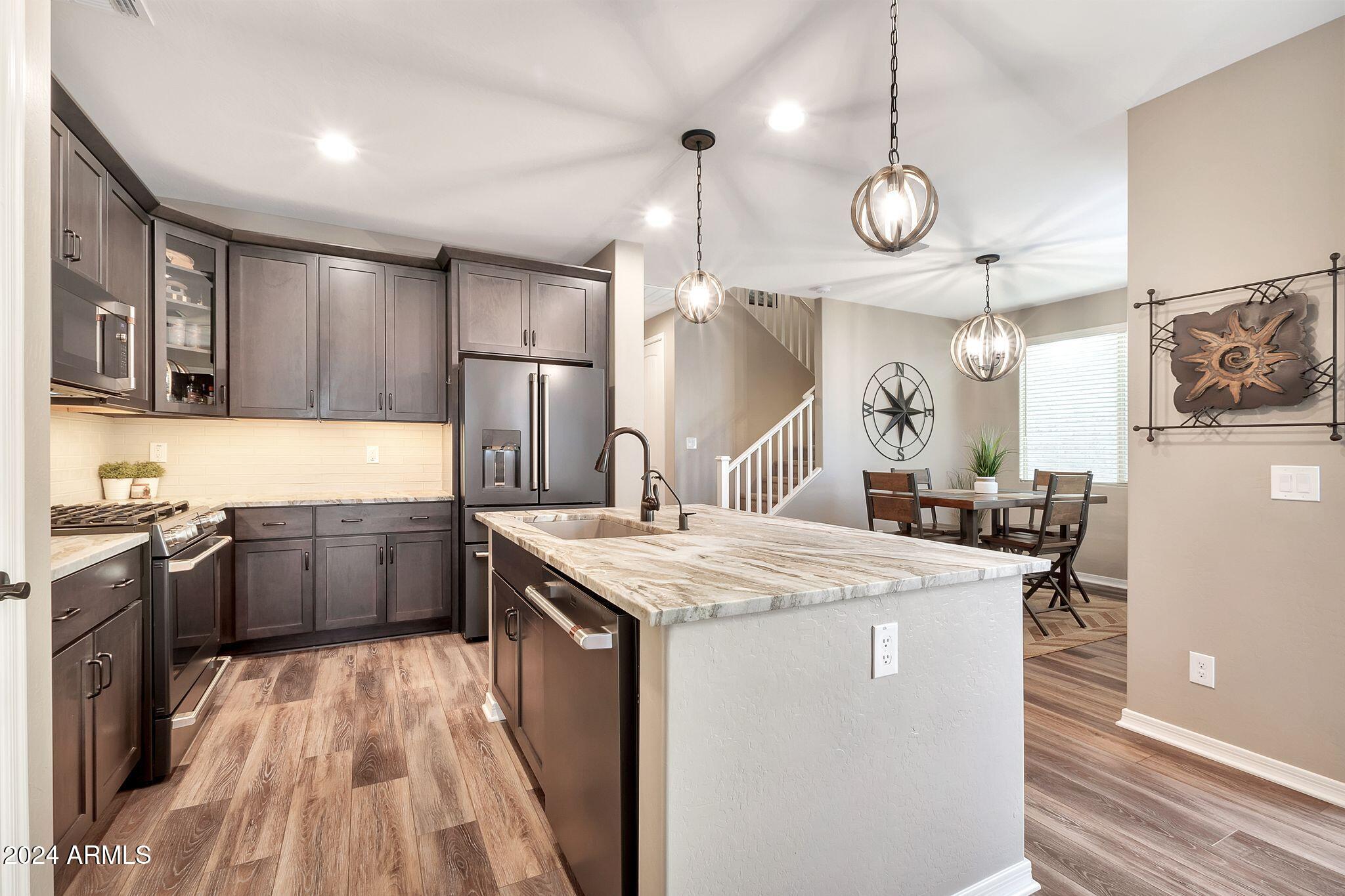 2576 S QUAINTANCE Street