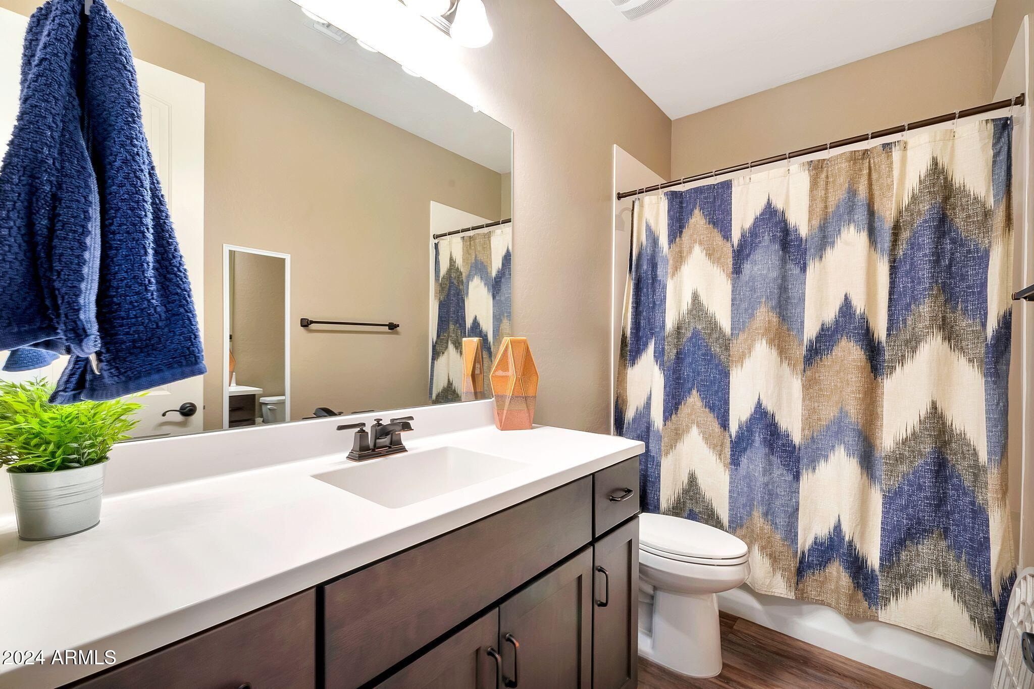 2576 S QUAINTANCE Street