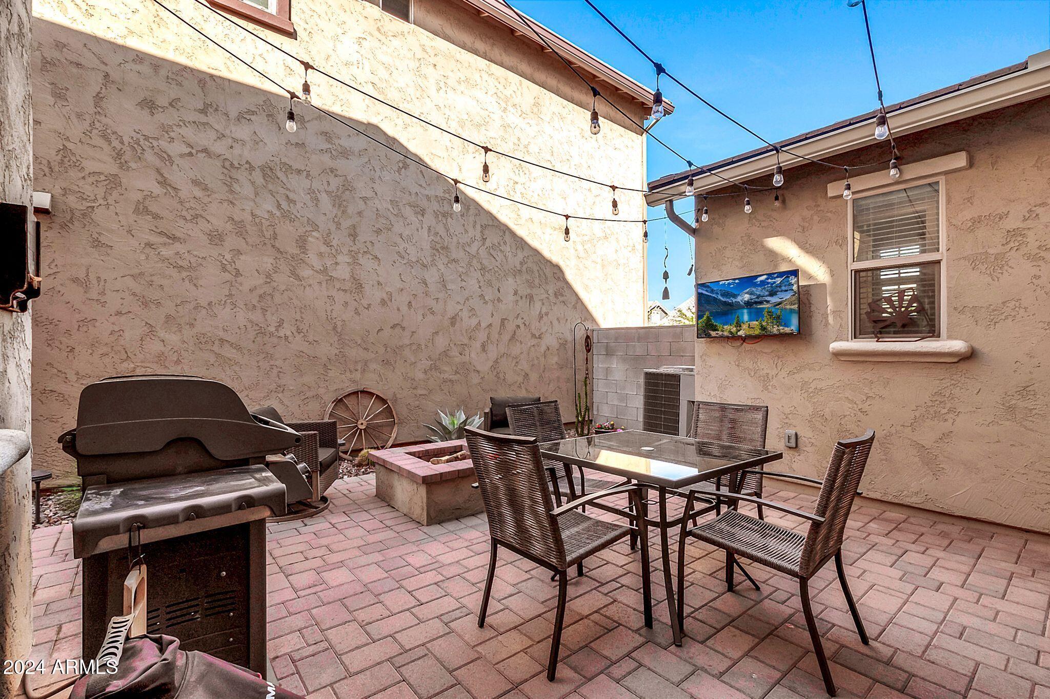 2576 S QUAINTANCE Street