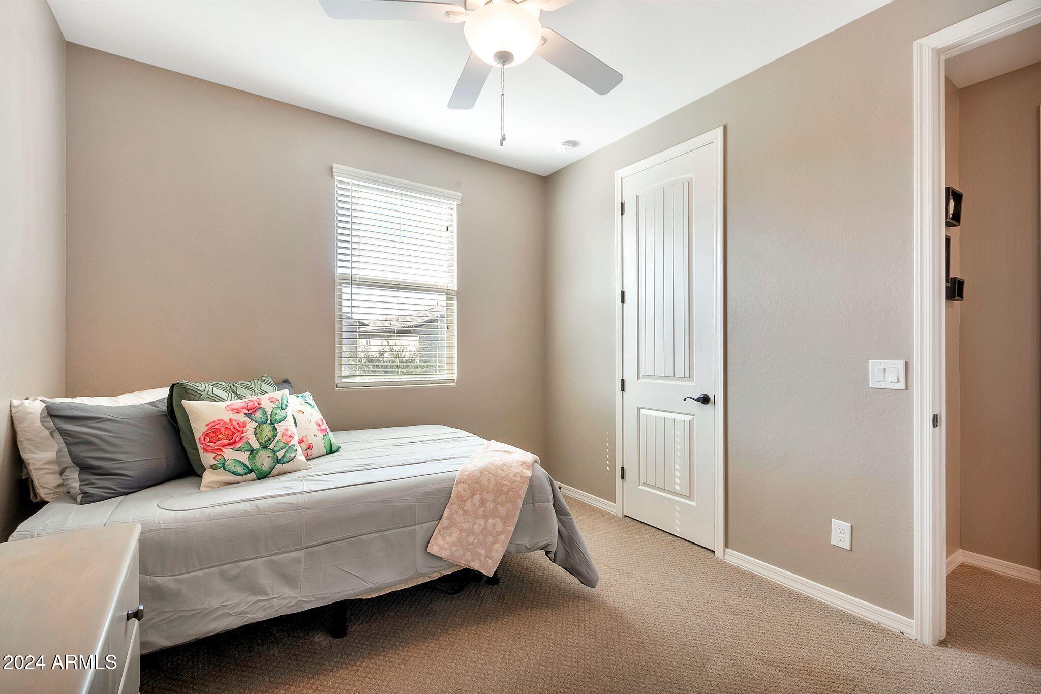 2576 S QUAINTANCE Street