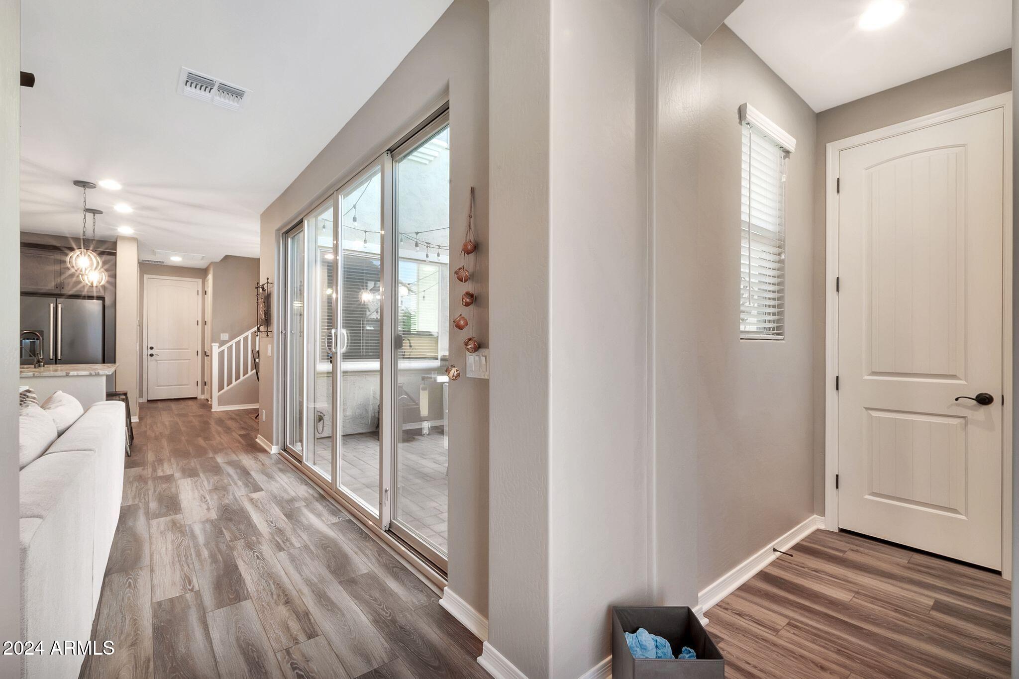 2576 S QUAINTANCE Street