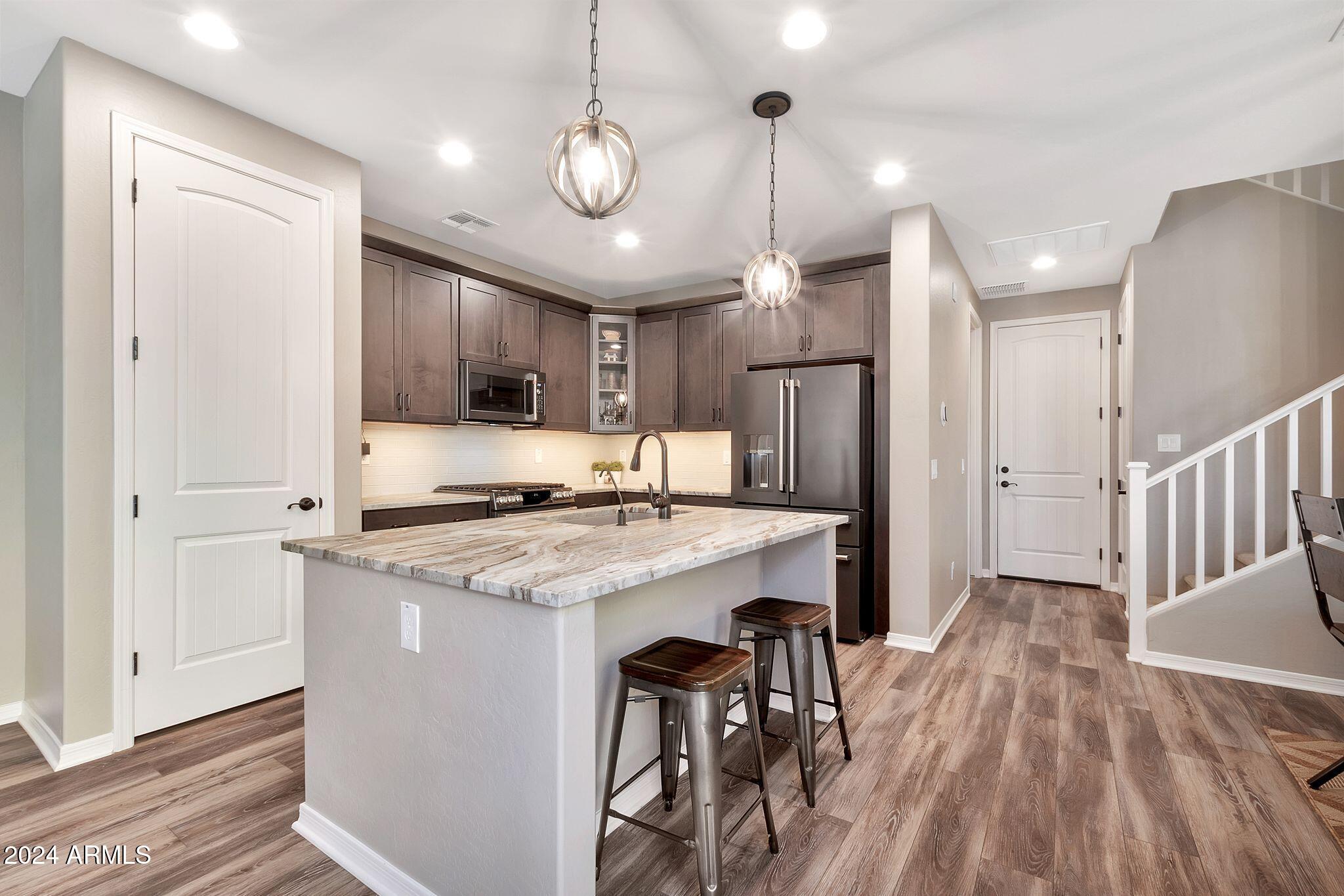 2576 S QUAINTANCE Street