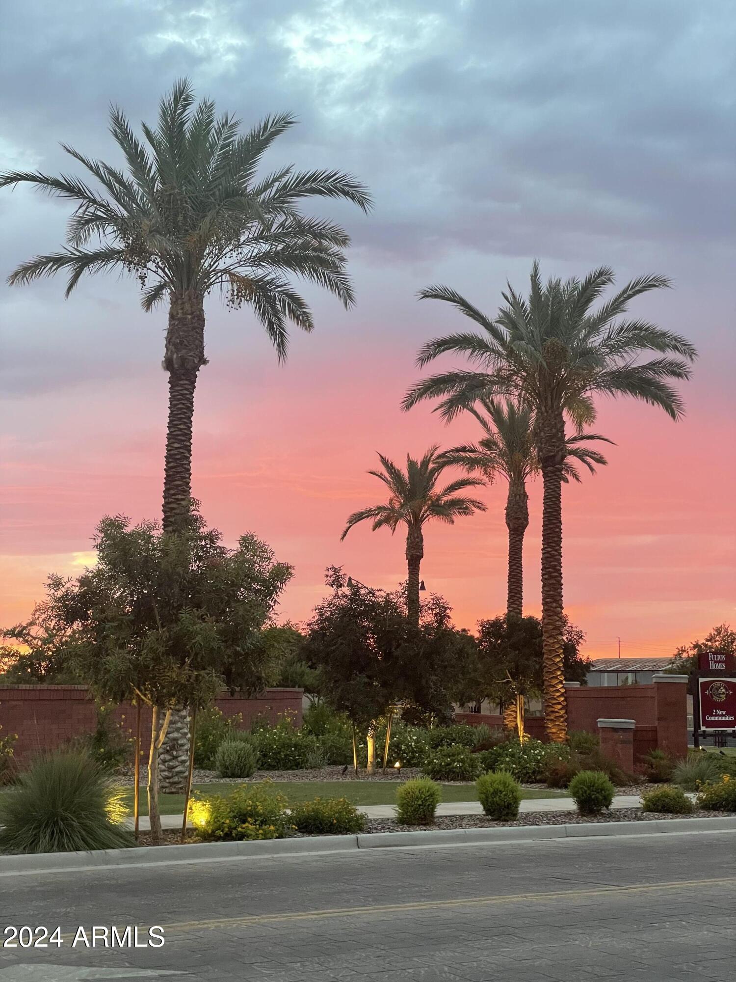 2576 S QUAINTANCE Street