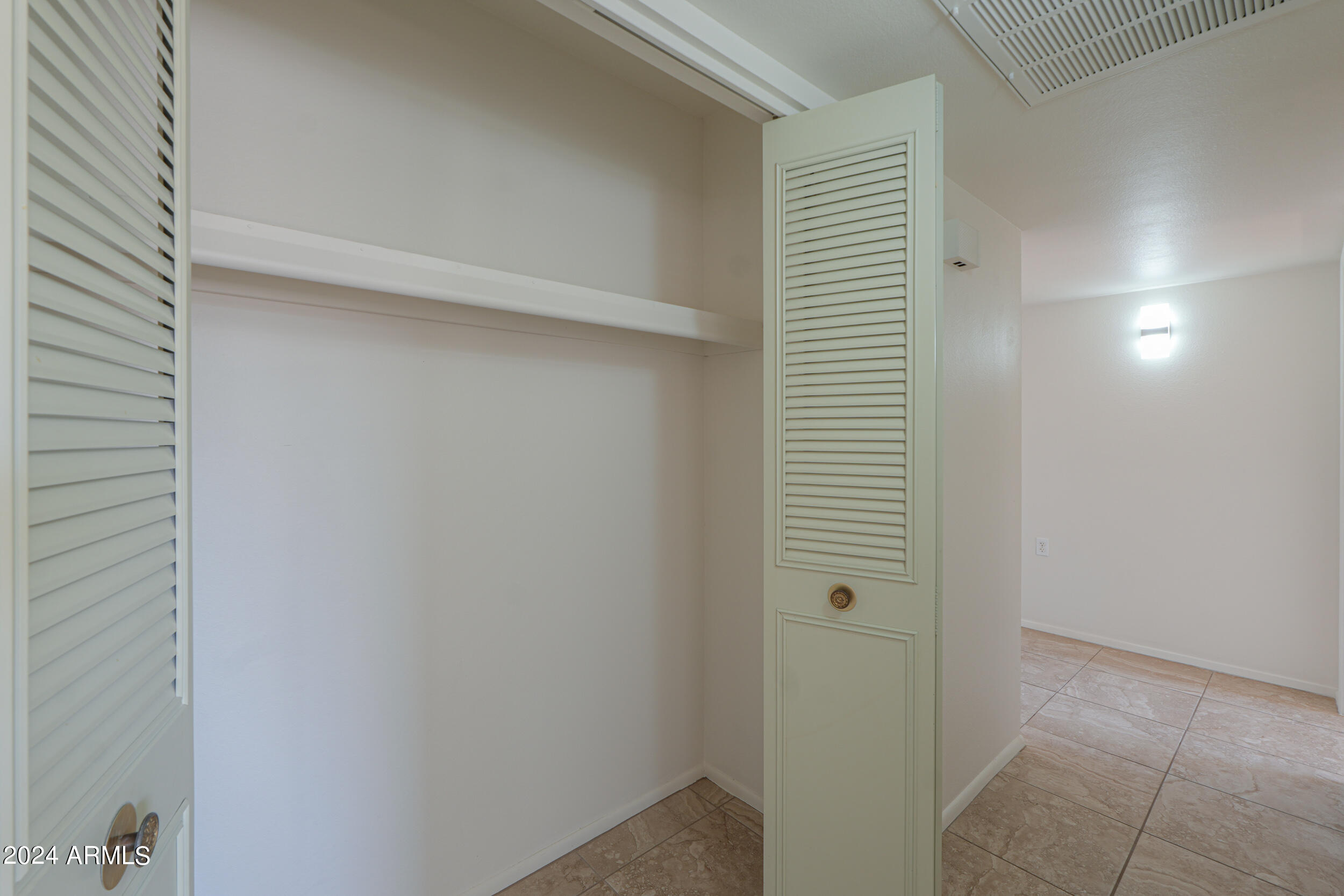 531 E Gabrilla Drive