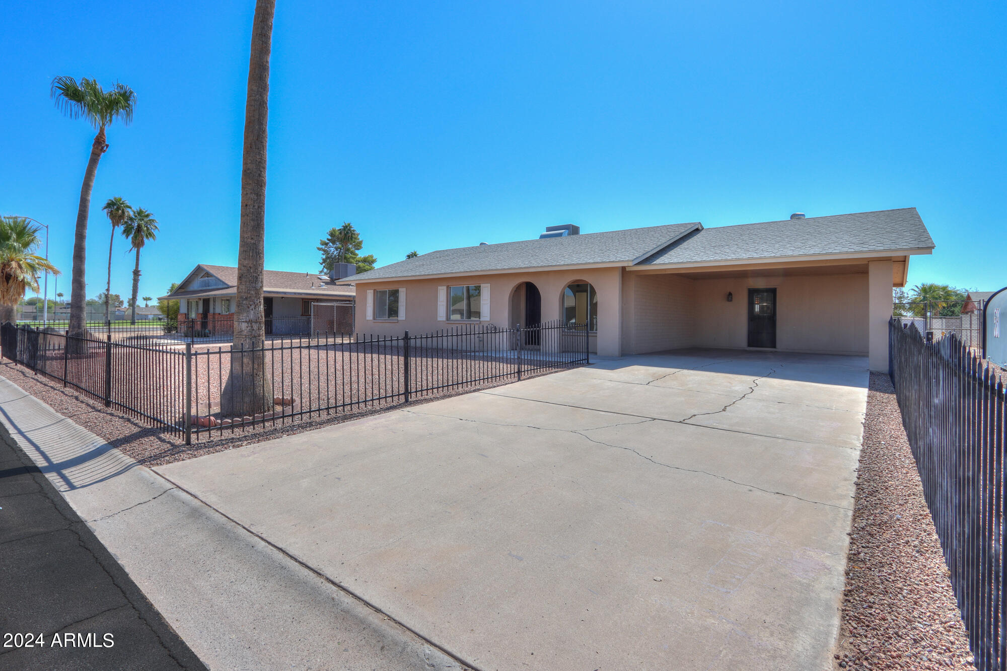 531 E Gabrilla Drive