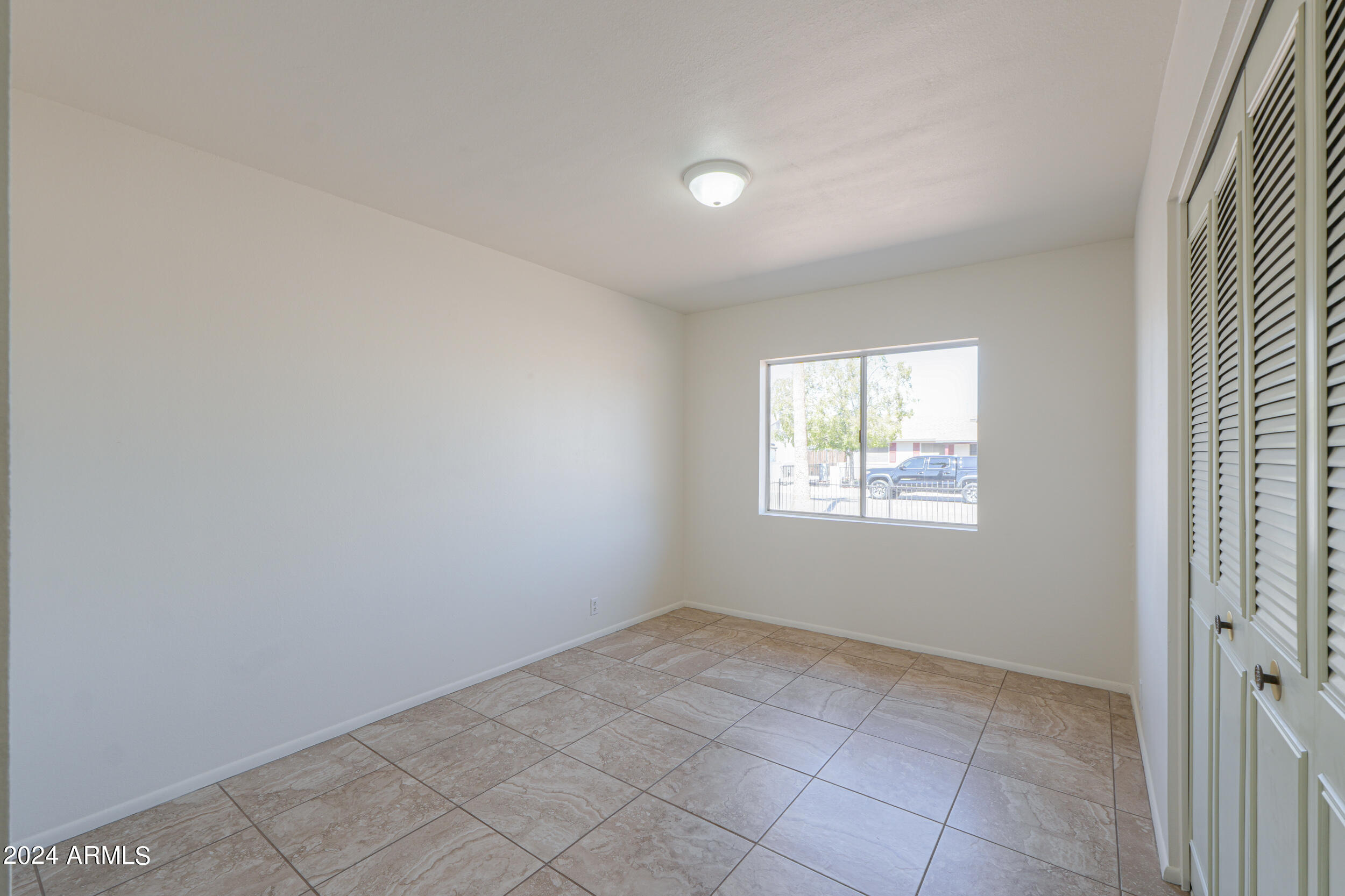 531 E Gabrilla Drive