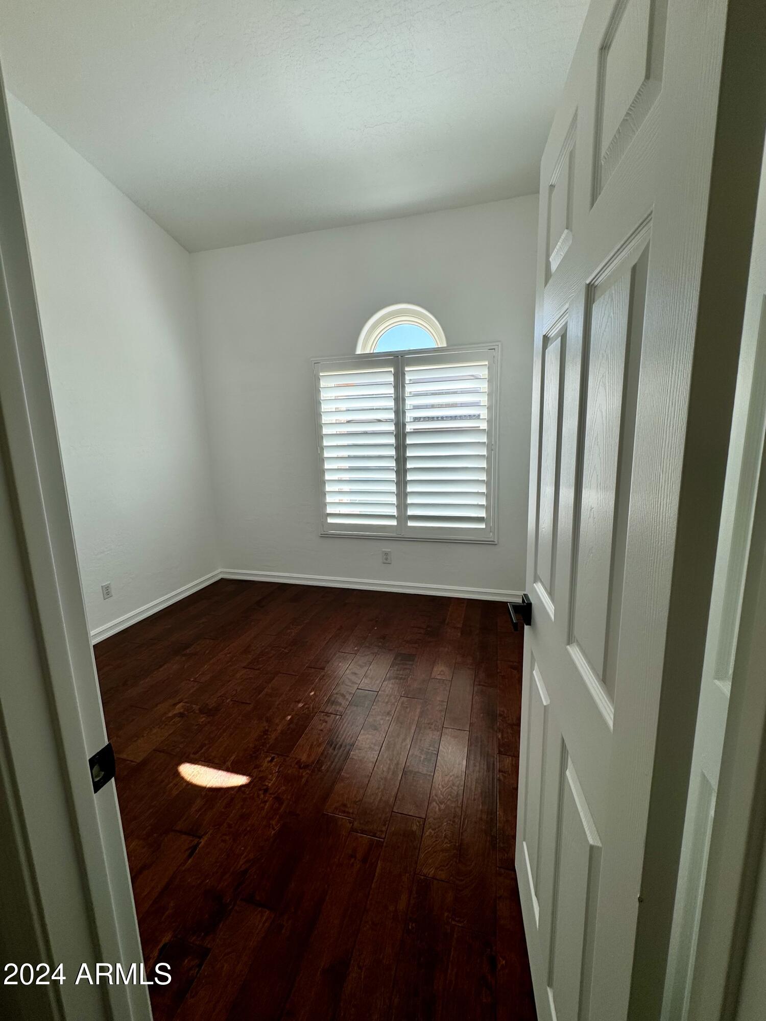 1346 E BRIARWOOD Terrace