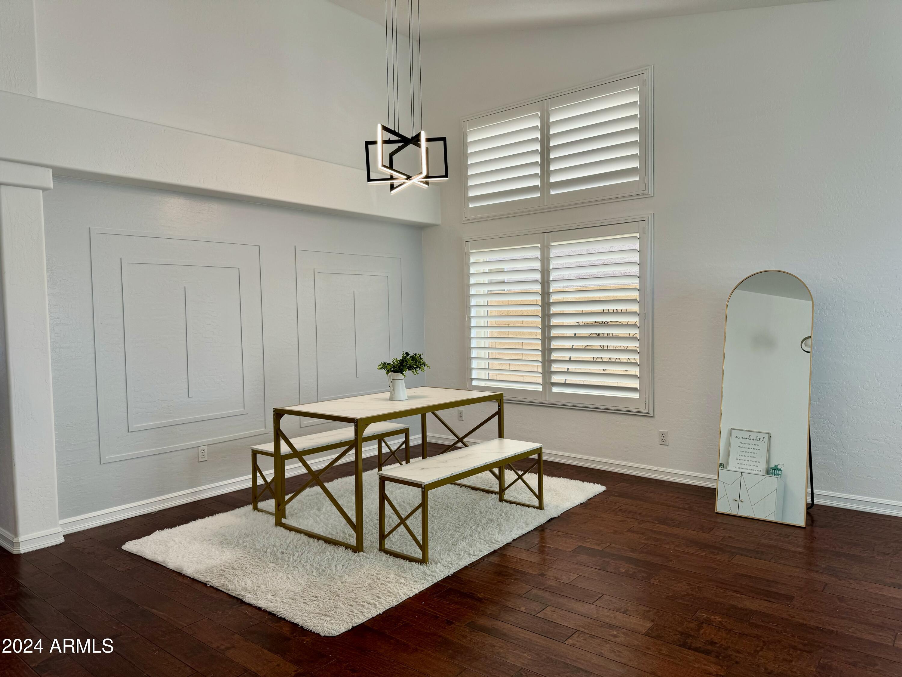 1346 E BRIARWOOD Terrace