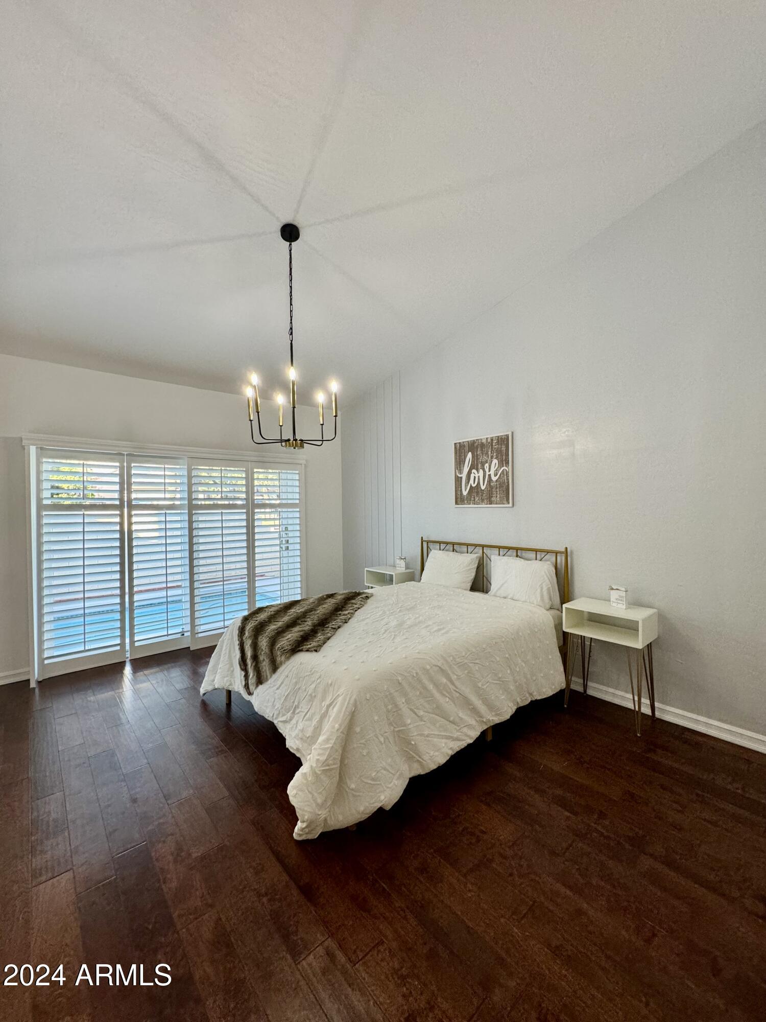 1346 E BRIARWOOD Terrace