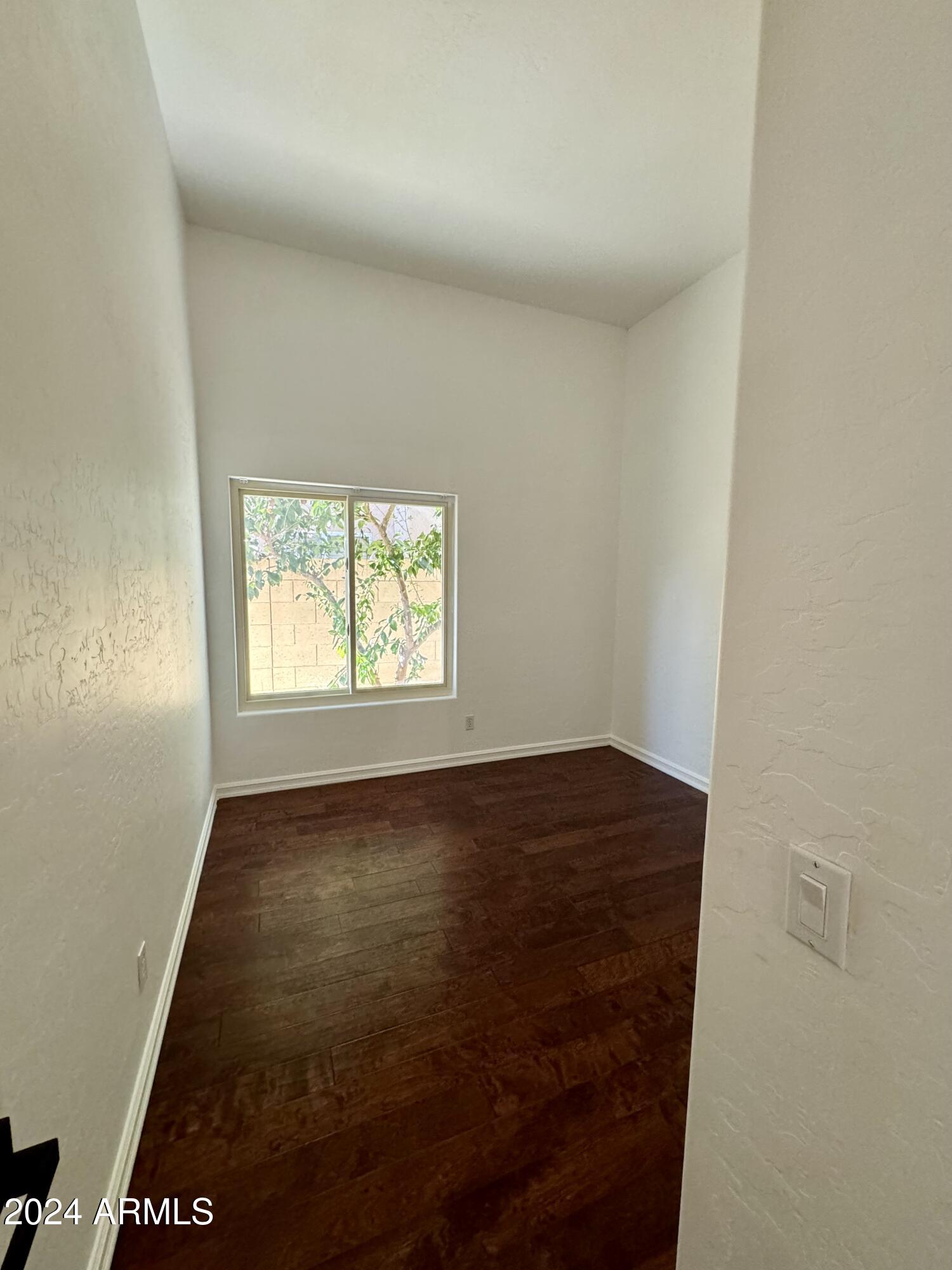 1346 E BRIARWOOD Terrace