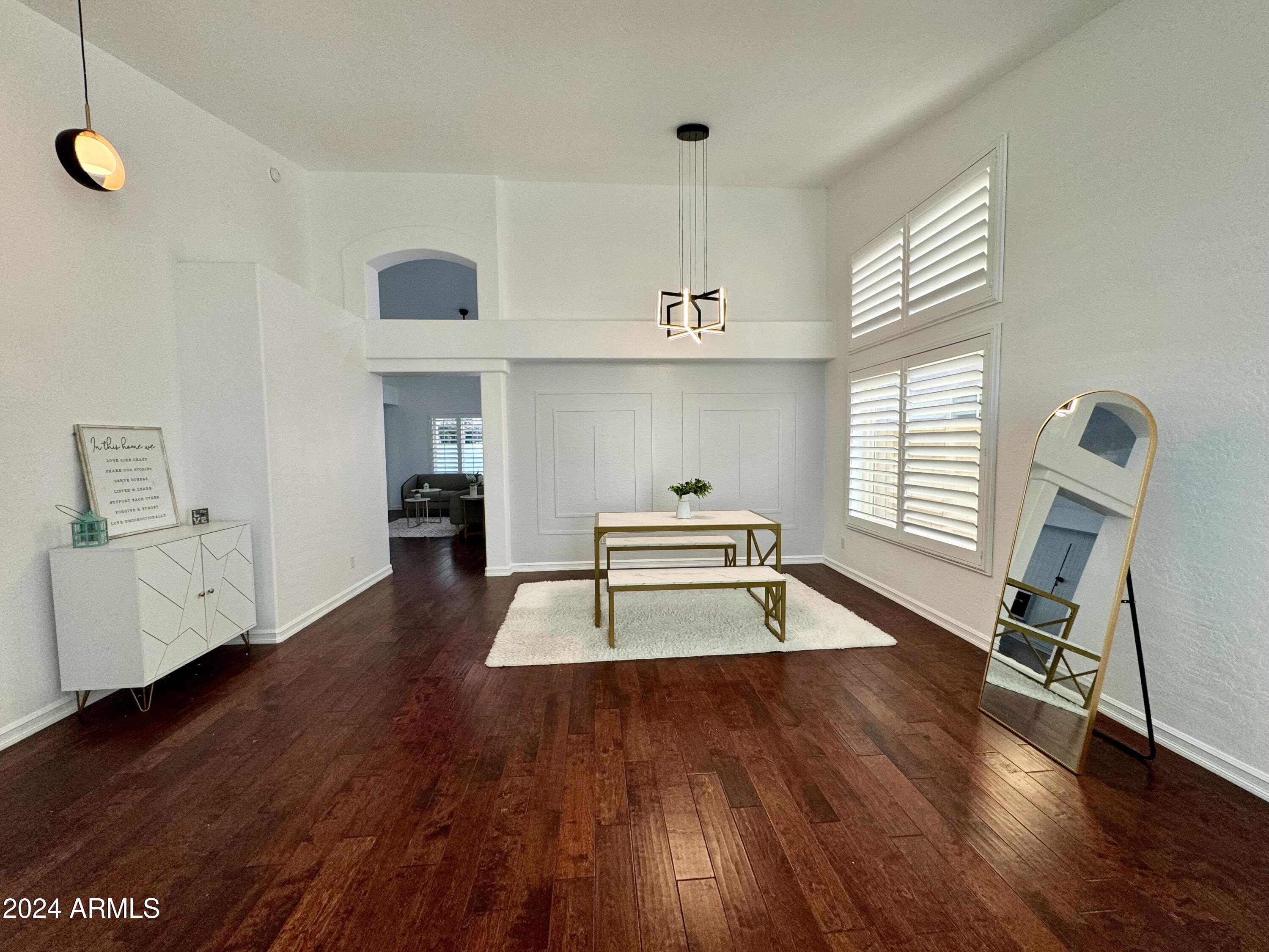 1346 E BRIARWOOD Terrace