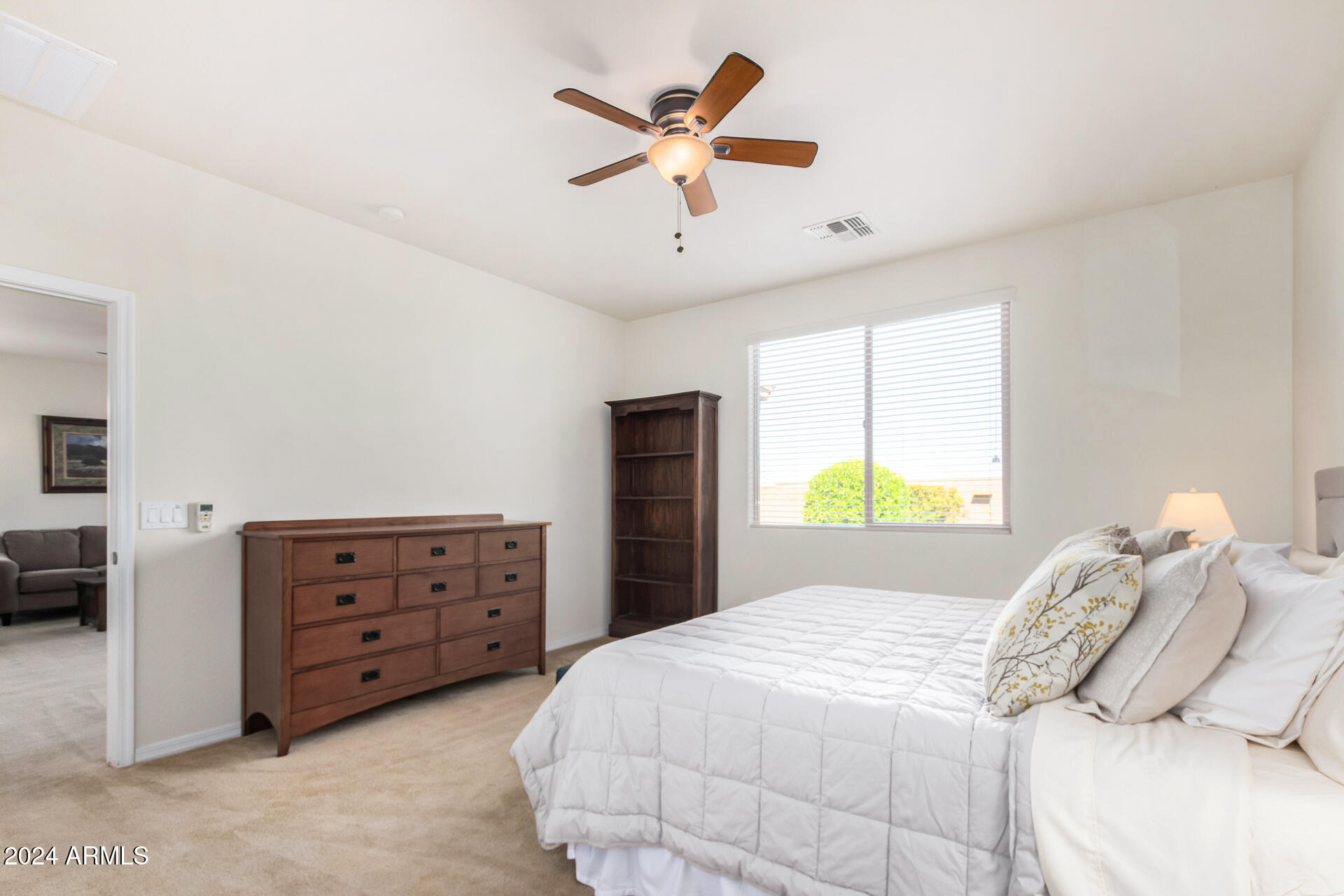 6648 W MOCKINGBIRD Way