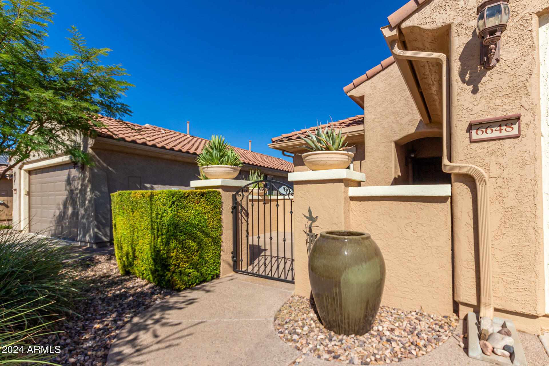 6648 W MOCKINGBIRD Way