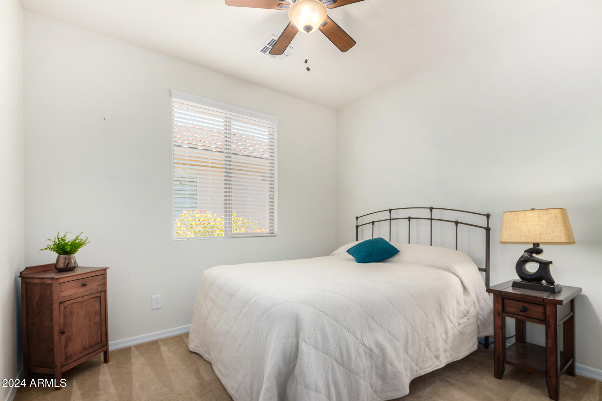 6648 W MOCKINGBIRD Way