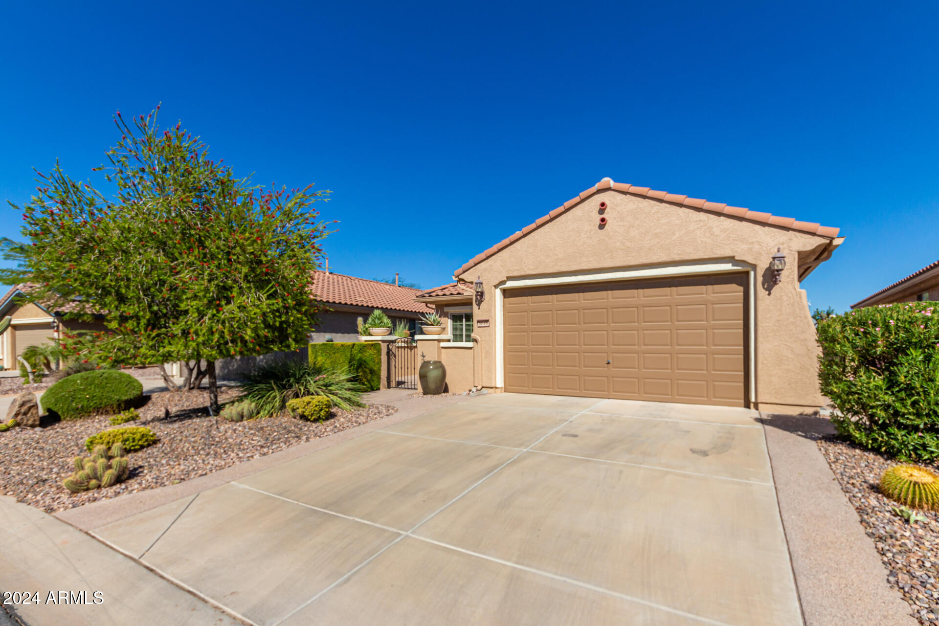 6648 W MOCKINGBIRD Way